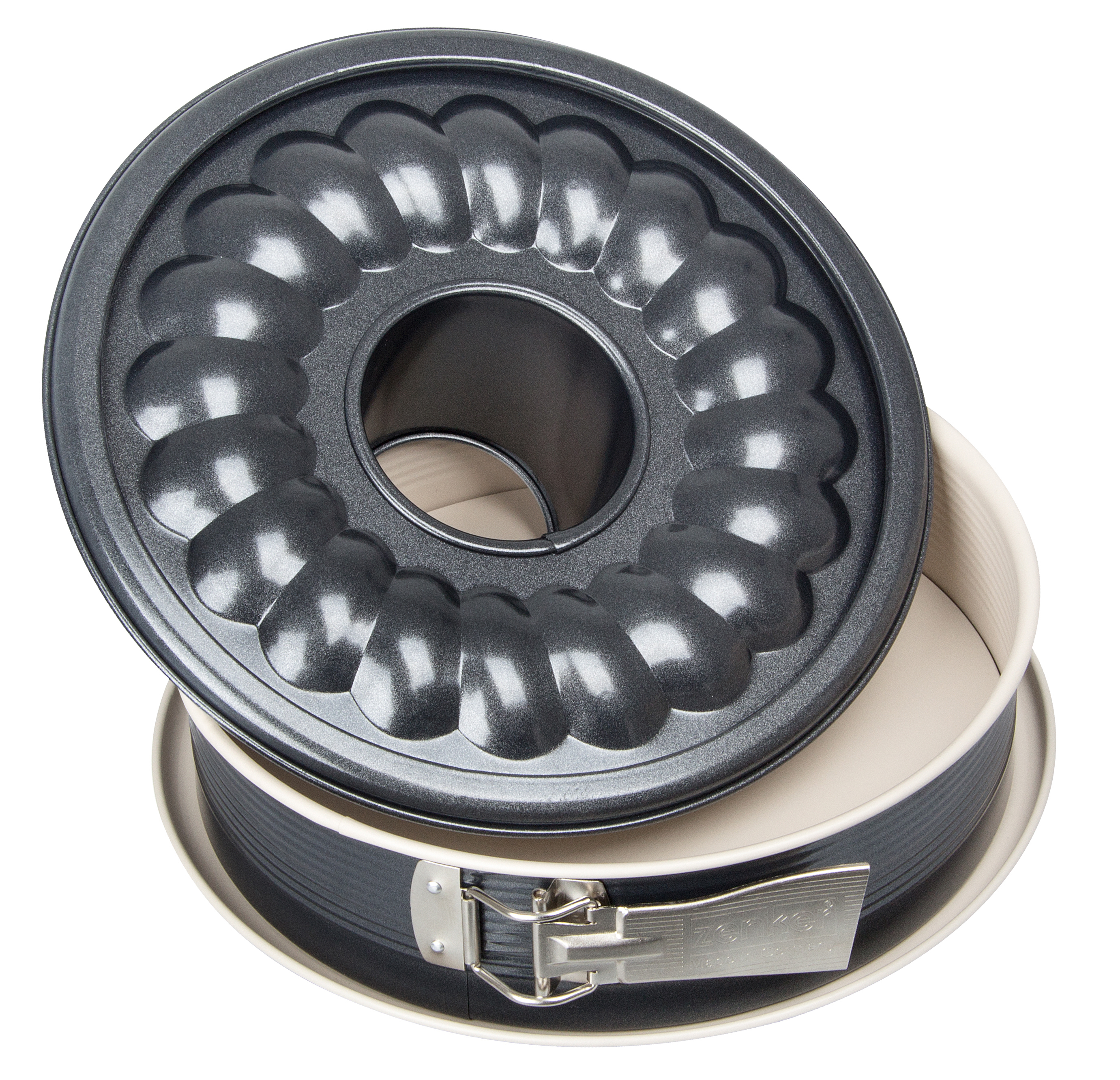 Runde, graue Gugelhupf-Form mit geriffeltem Design, oben offen.