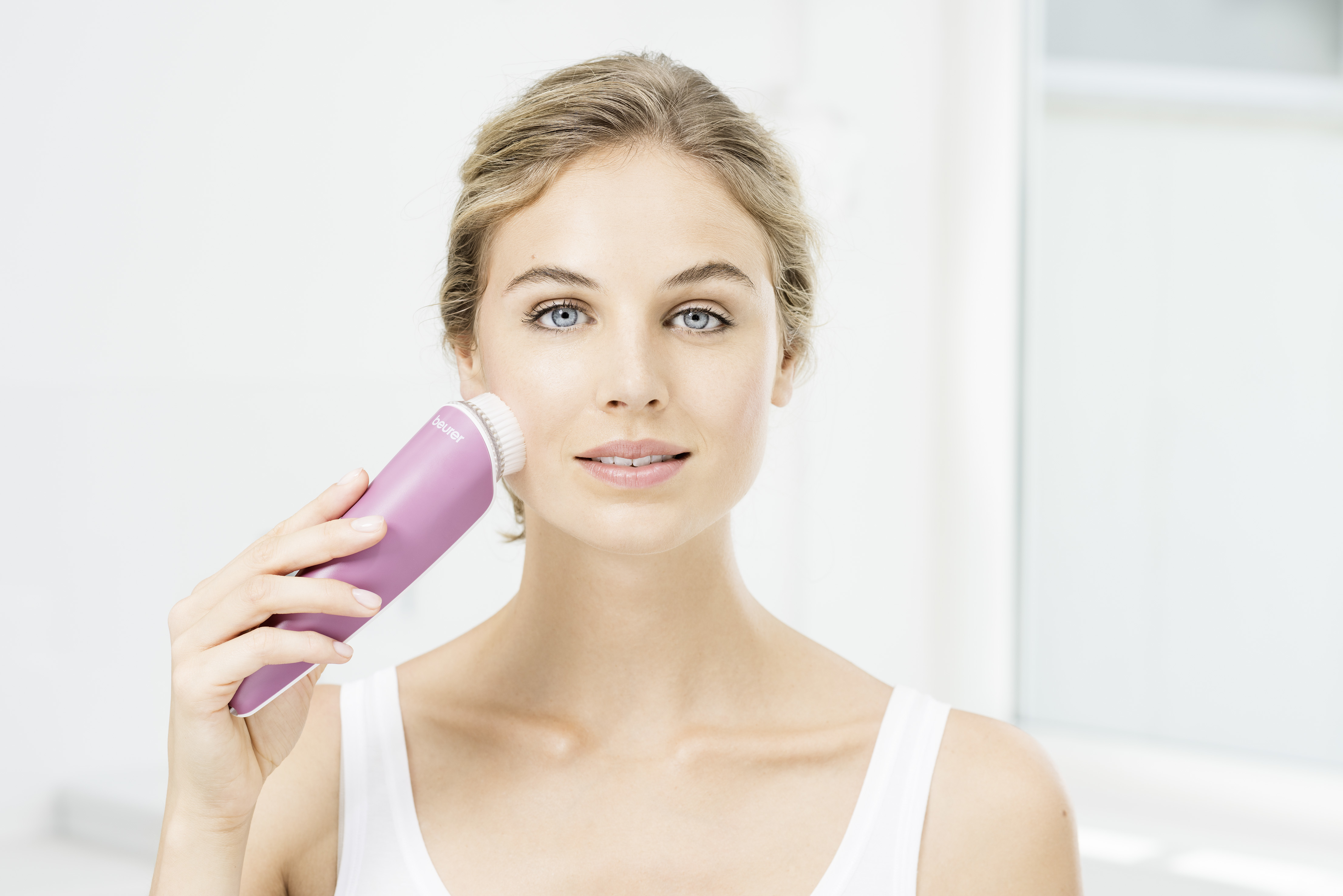 BEURER FC 96 - Gesichtsreinigungsbürste (Weiss/Lila)