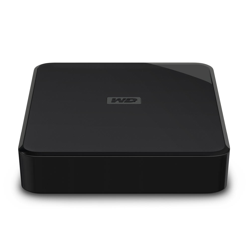 Eine schwarze externe Festplatte von WD, auf weißem Hintergrund.