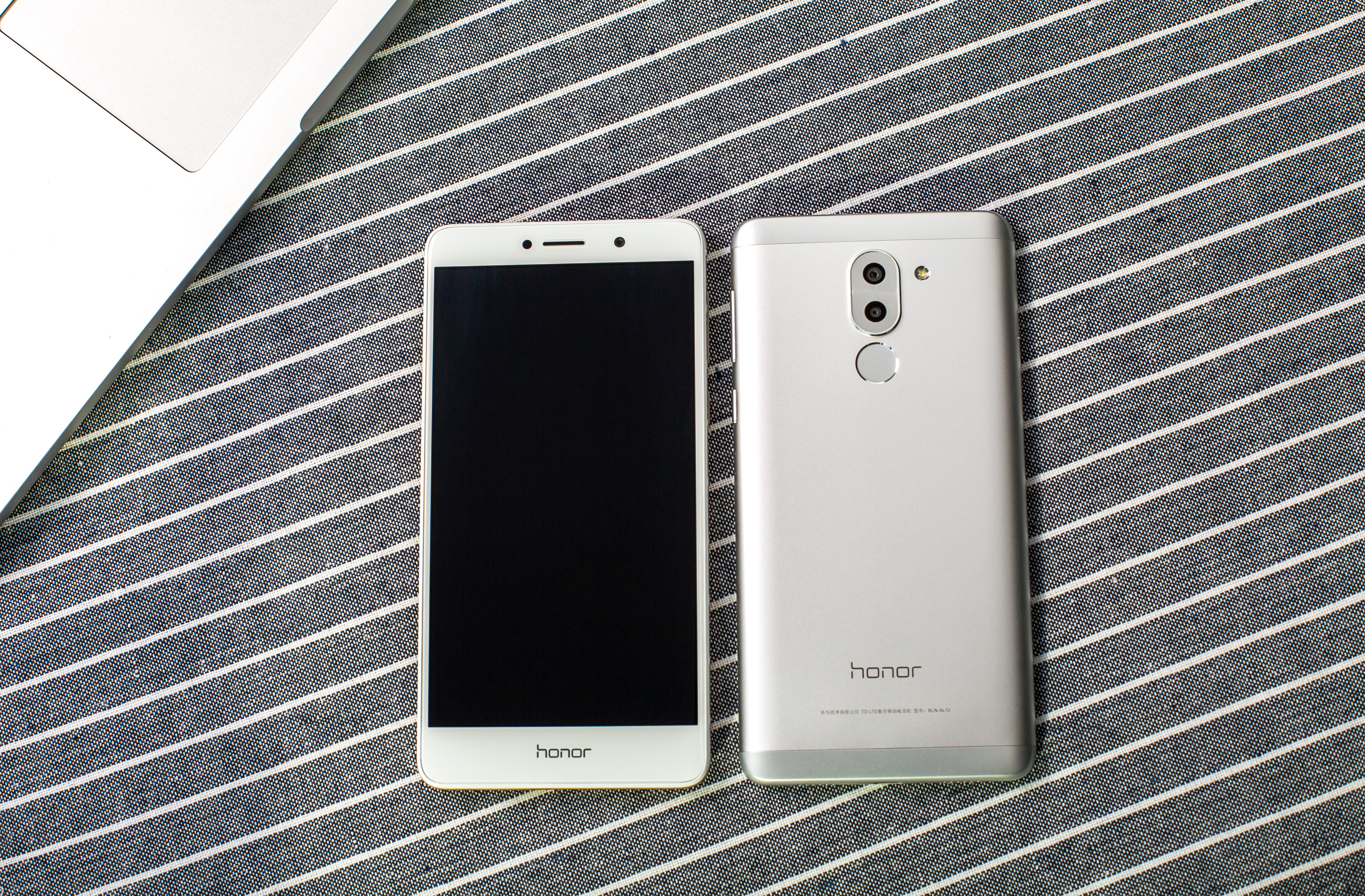 HONOR 6X 32 GB Silber Dual SIM