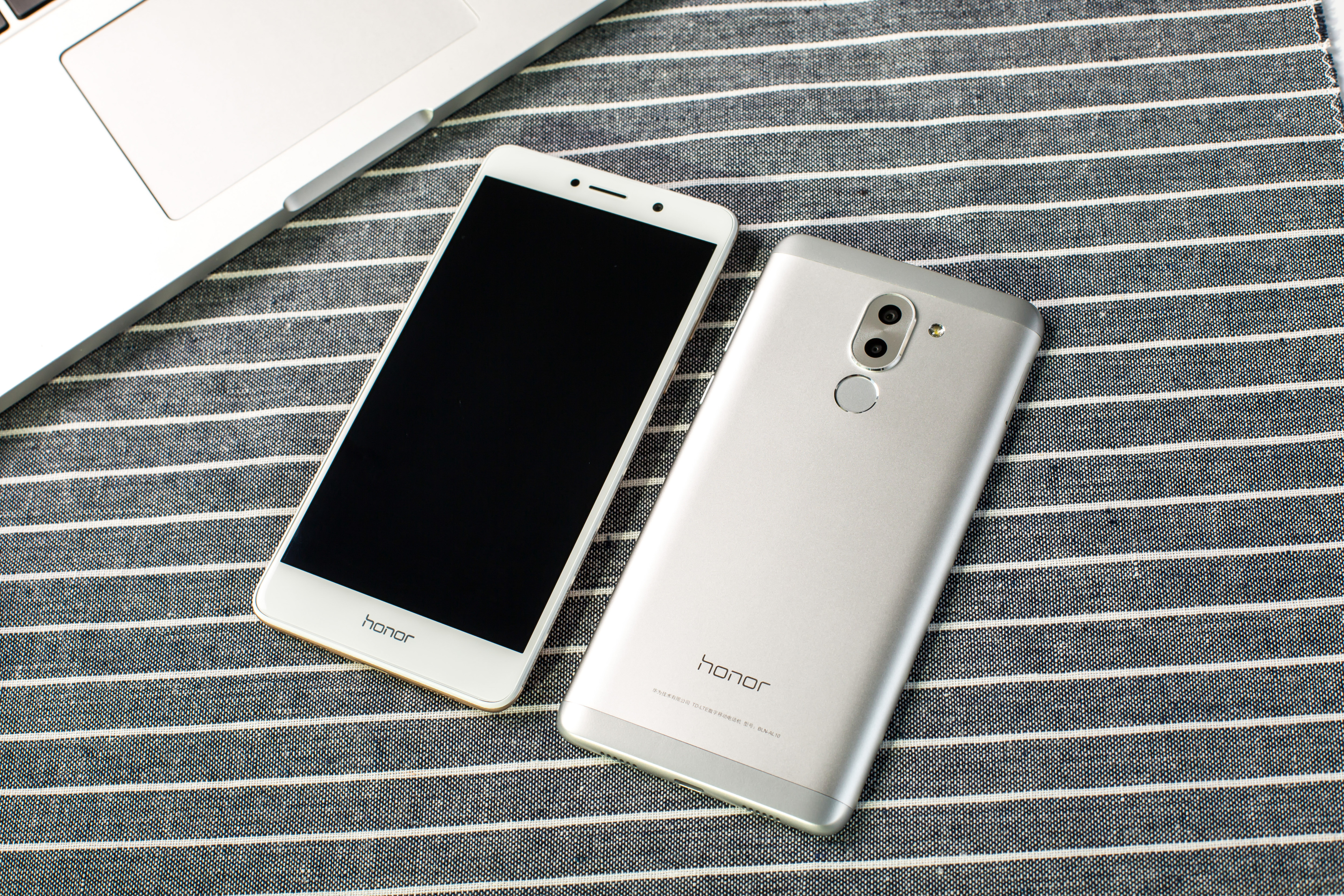 HONOR 6X 32 GB Silber Dual SIM