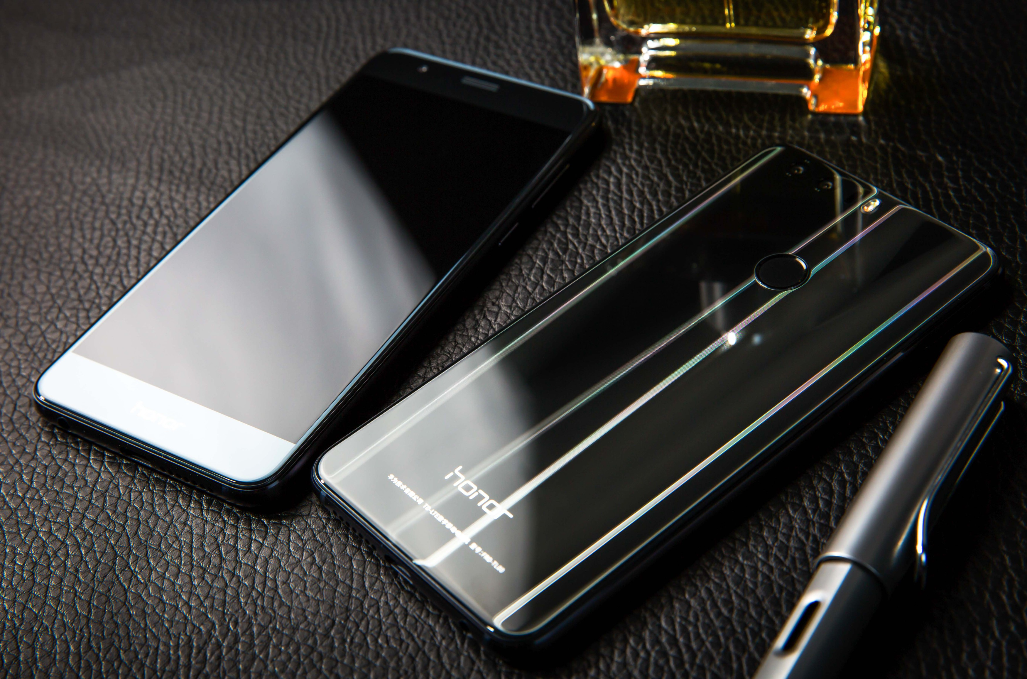 HONOR 8 32 GB Schwarz Dual SIM