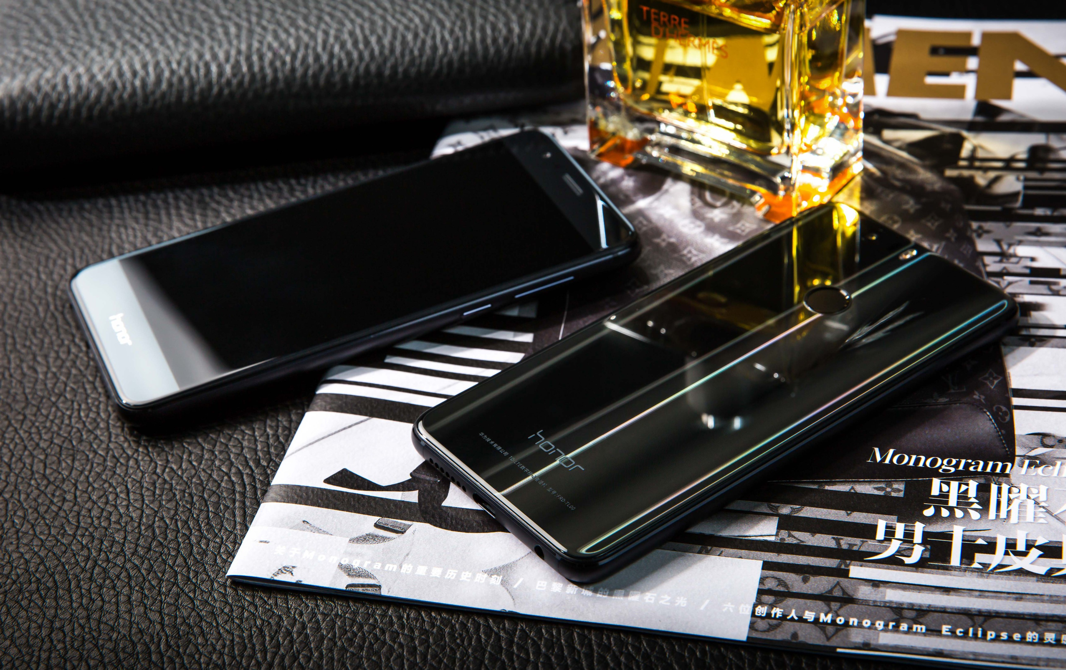 HONOR 8 32 GB Schwarz Dual SIM