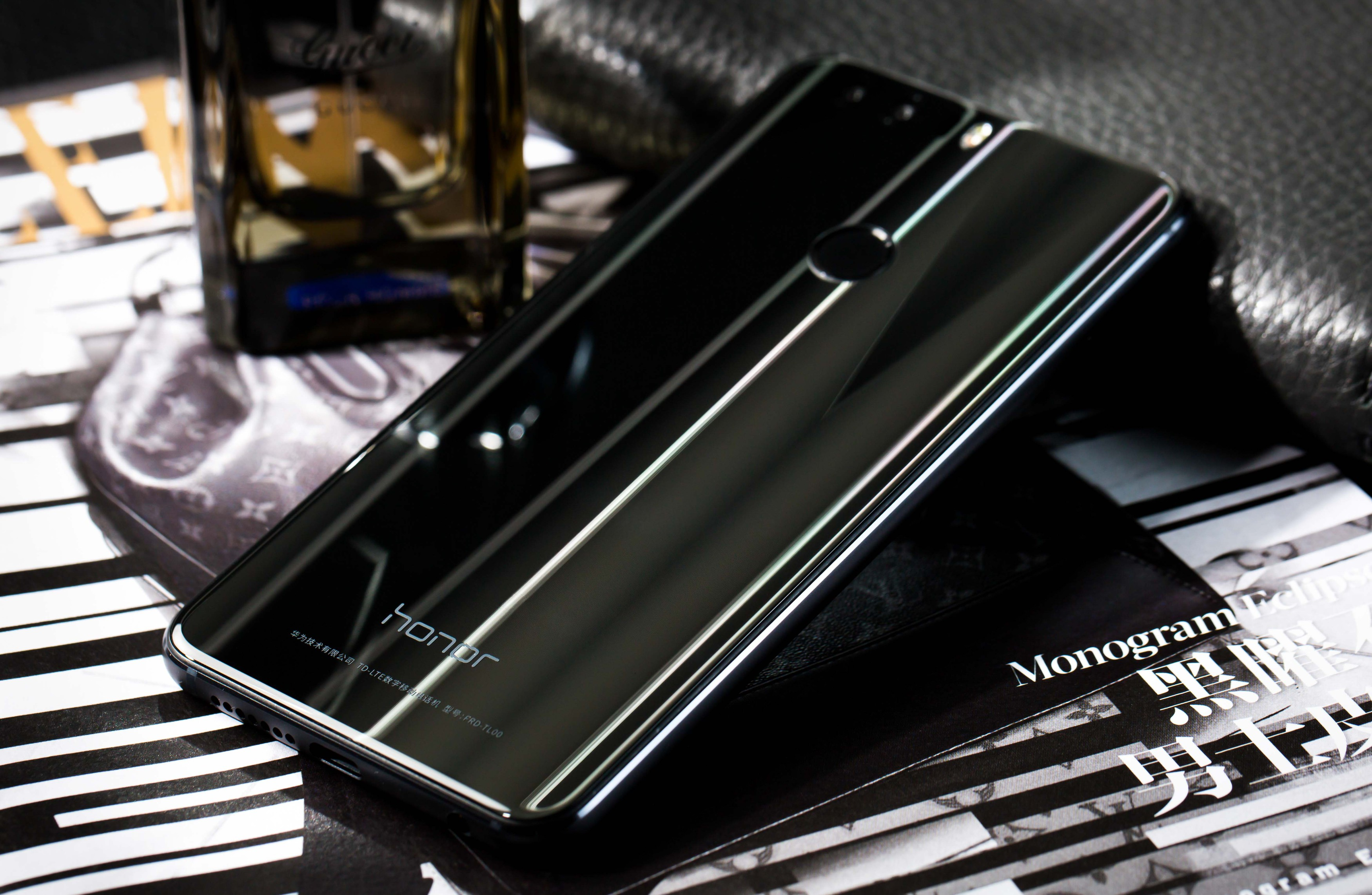 HONOR 8 32 GB Schwarz Dual SIM