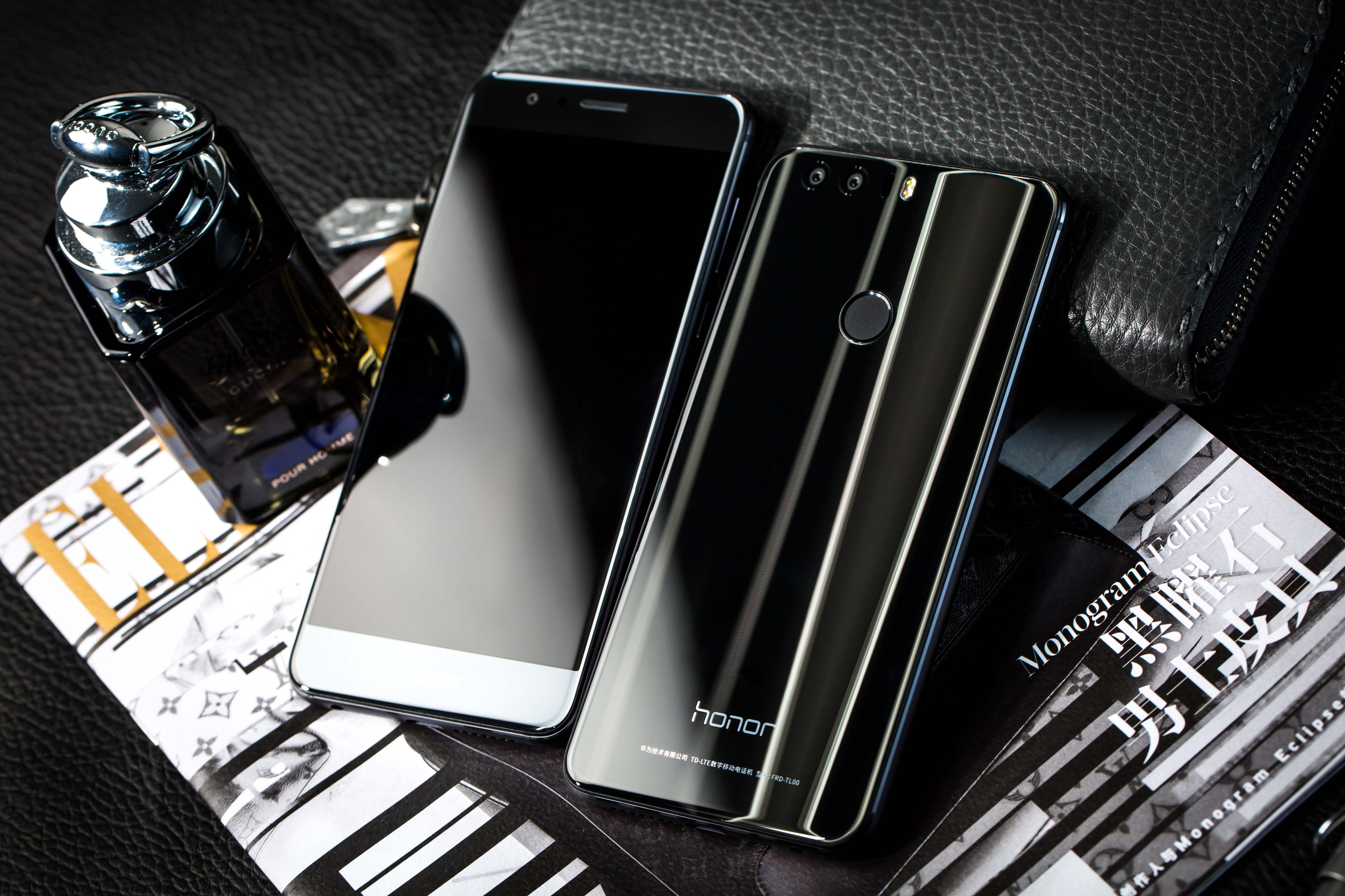 HONOR 8 32 GB Schwarz Dual SIM