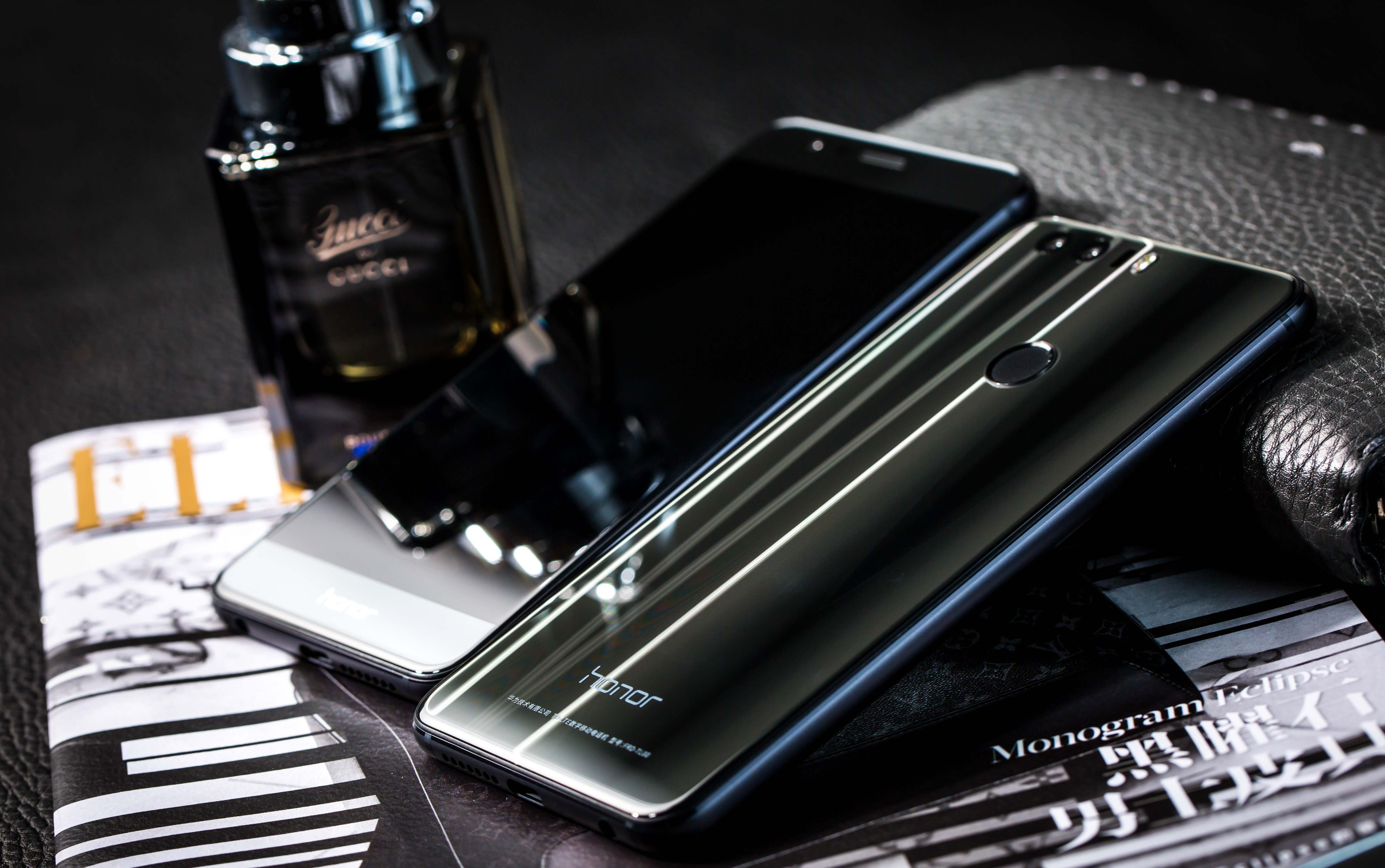 HONOR 8 32 GB Schwarz Dual SIM