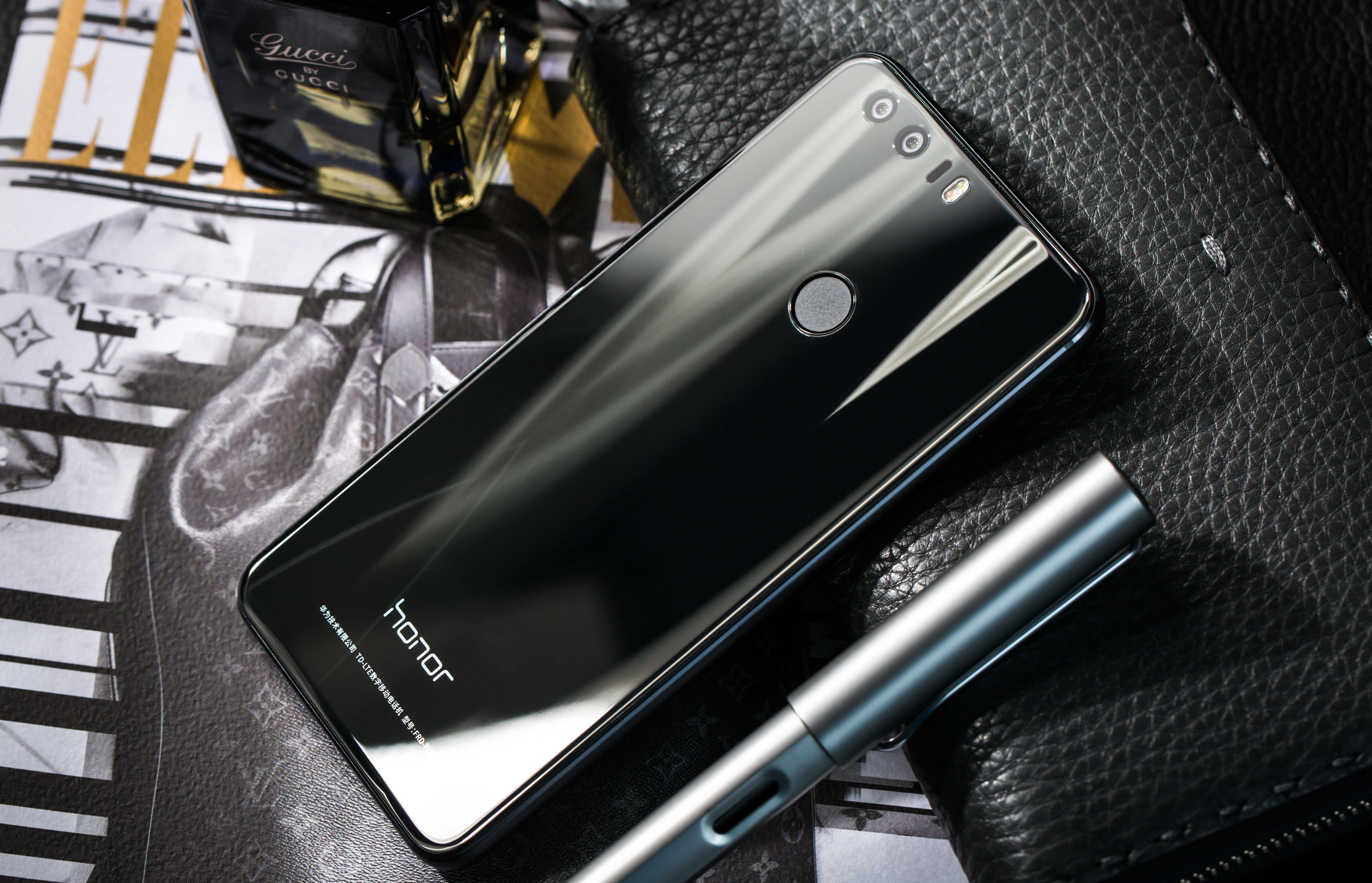 HONOR 8 32 GB Schwarz Dual SIM