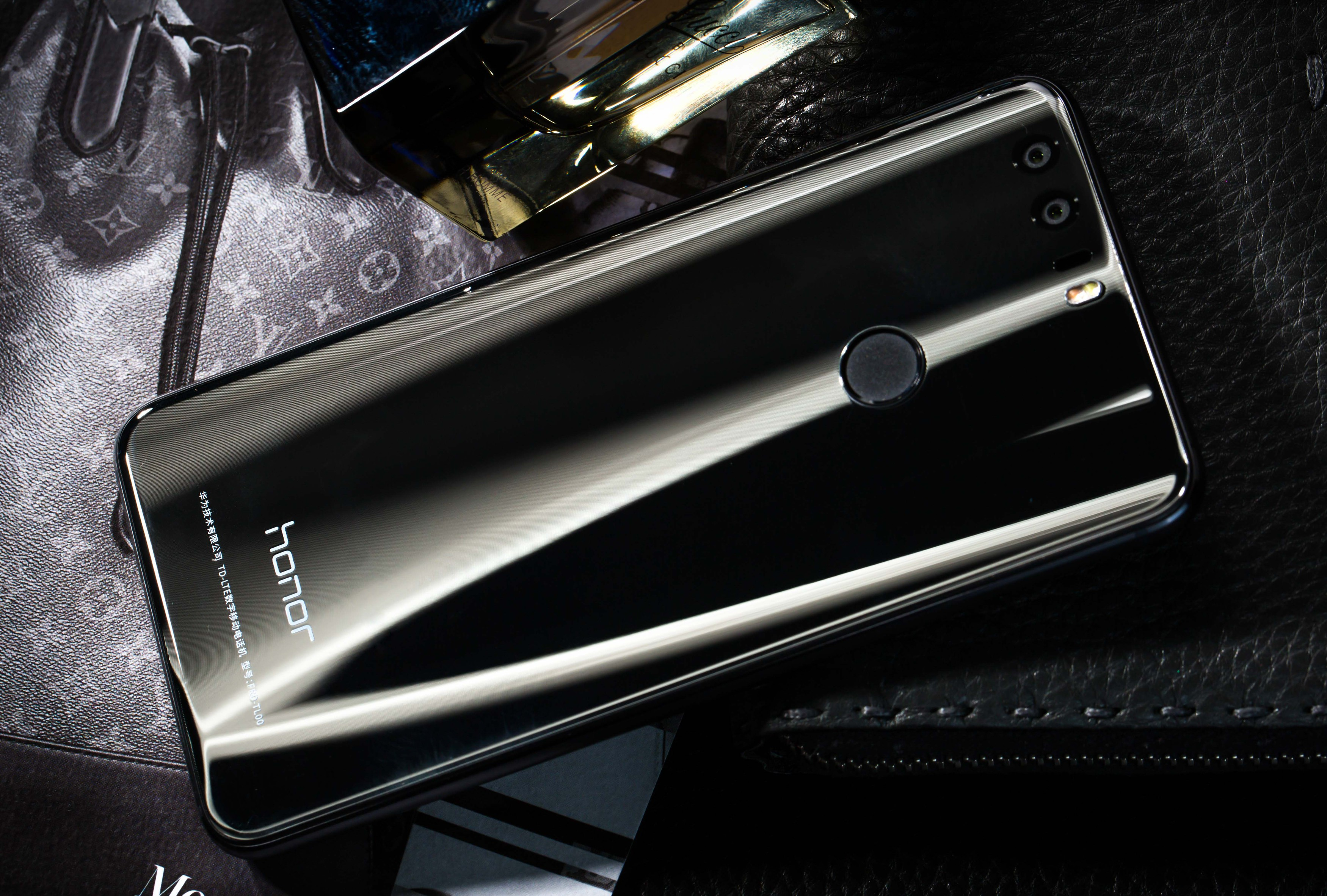 HONOR 8 32 GB Schwarz Dual SIM