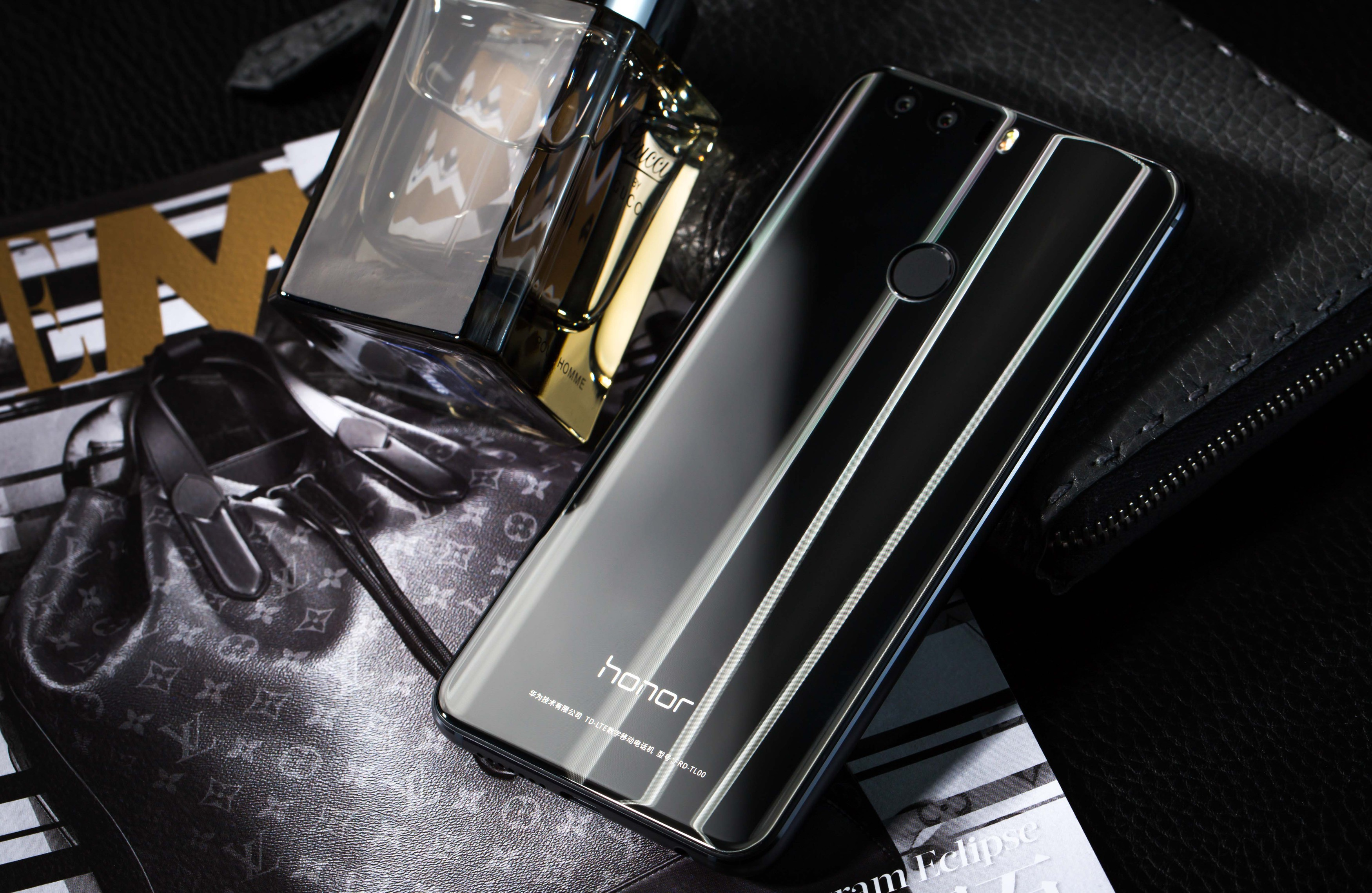 HONOR 8 32 GB Schwarz Dual SIM