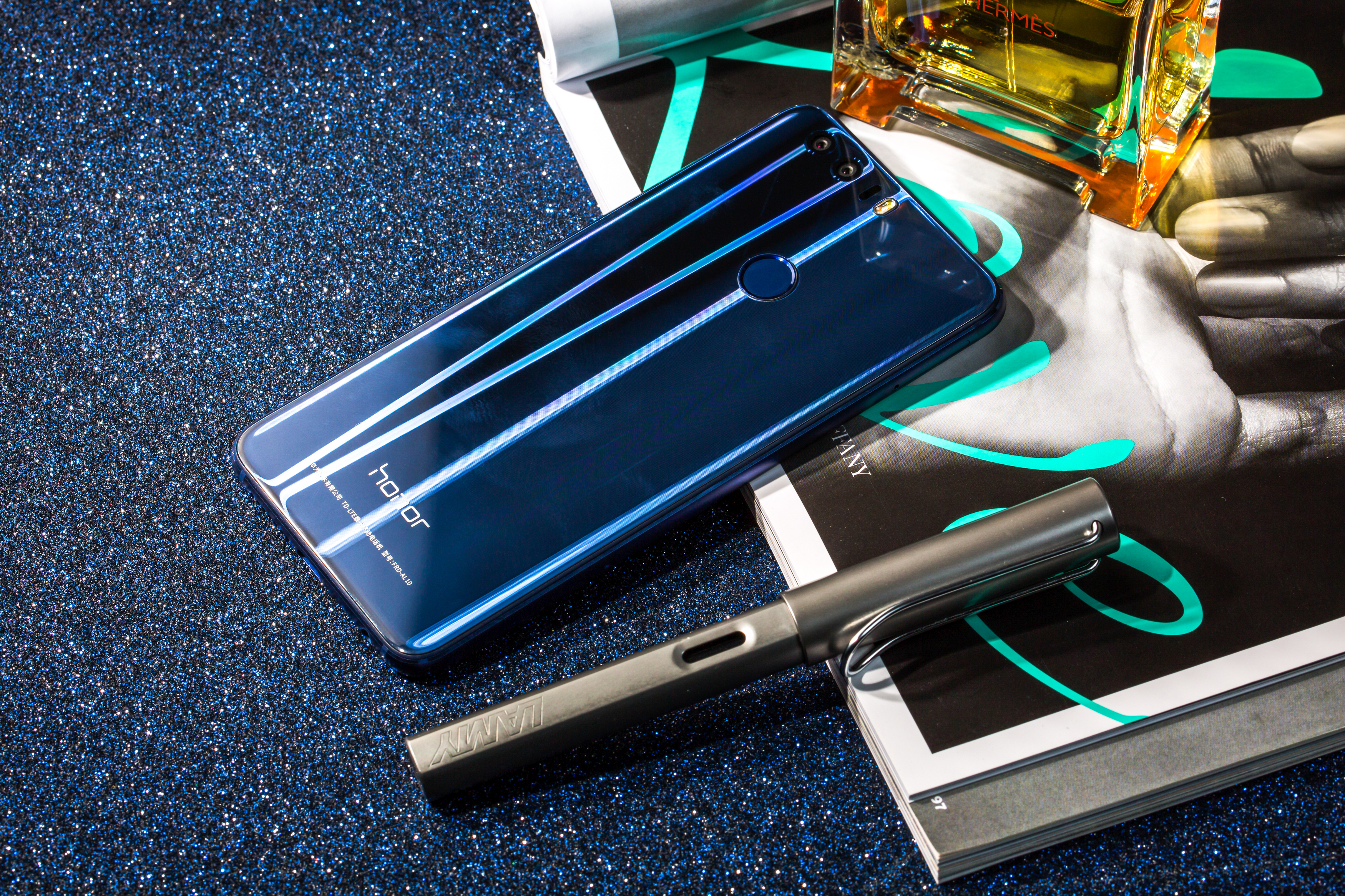 HONOR 8 32 GB Blau Dual SIM