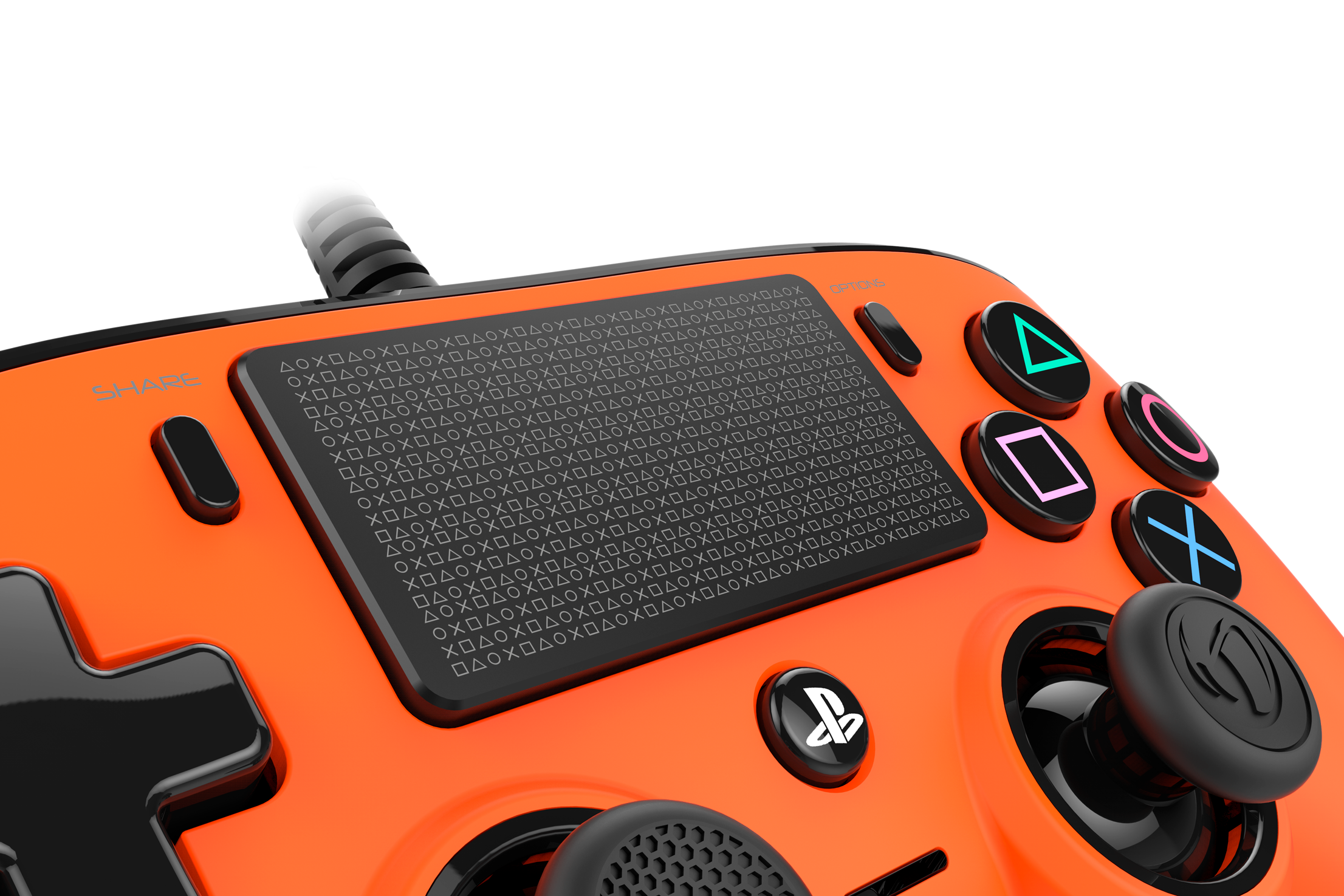 Oranje Playstation-controller met zwarte knoppen en een zwarte basis.