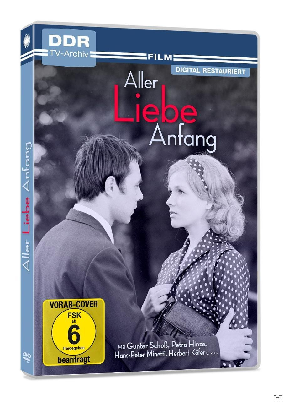 DVD-Cover eines Schwarzweißfilms, ein Mann und eine Frau stehen sich gegenüber.