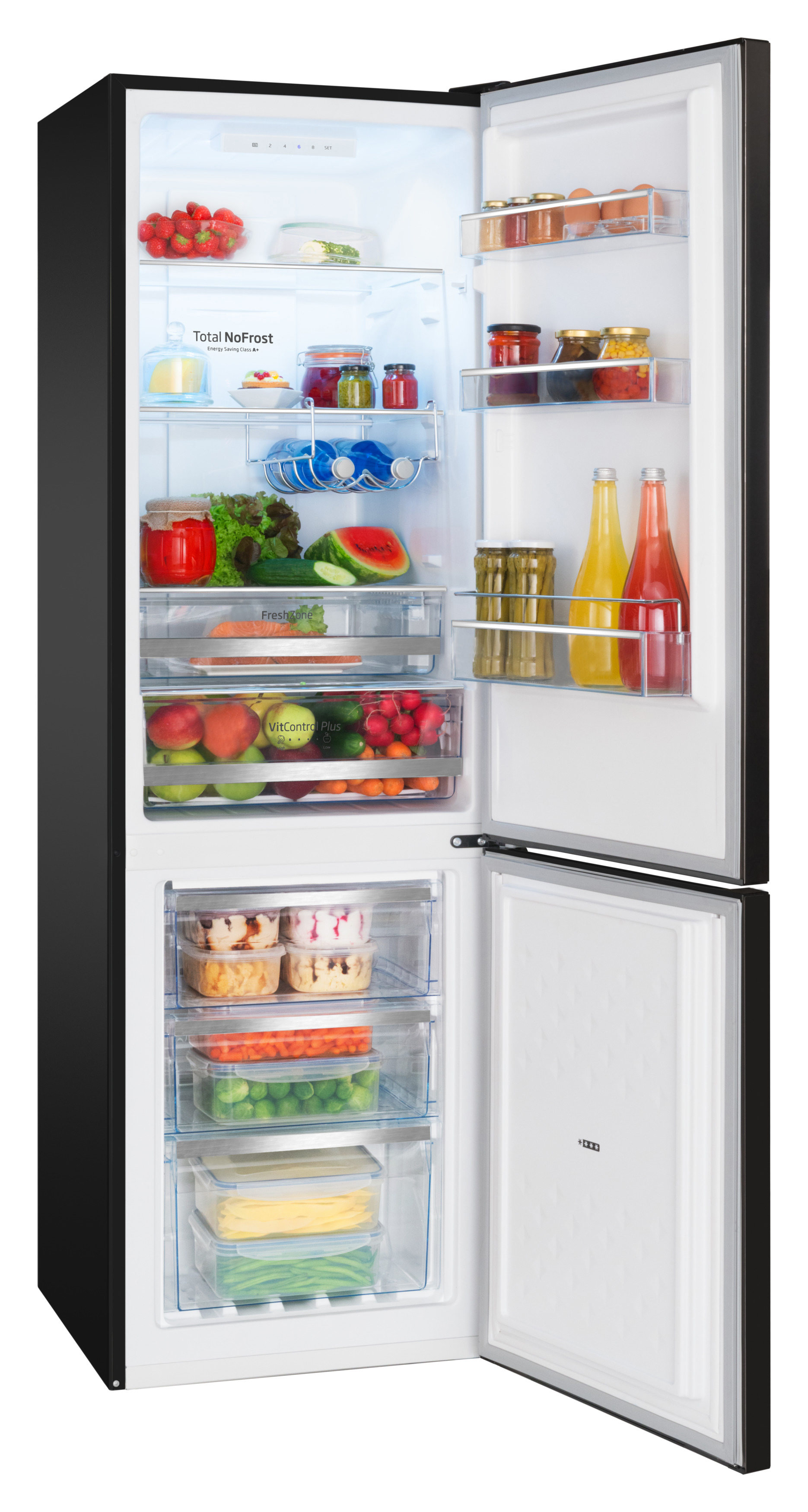 Schwarzer Kühlschrank. Geöffnet, zeigt Regale mit Lebensmitteln. Früchte, Gemüse und Gläser sichtbar.