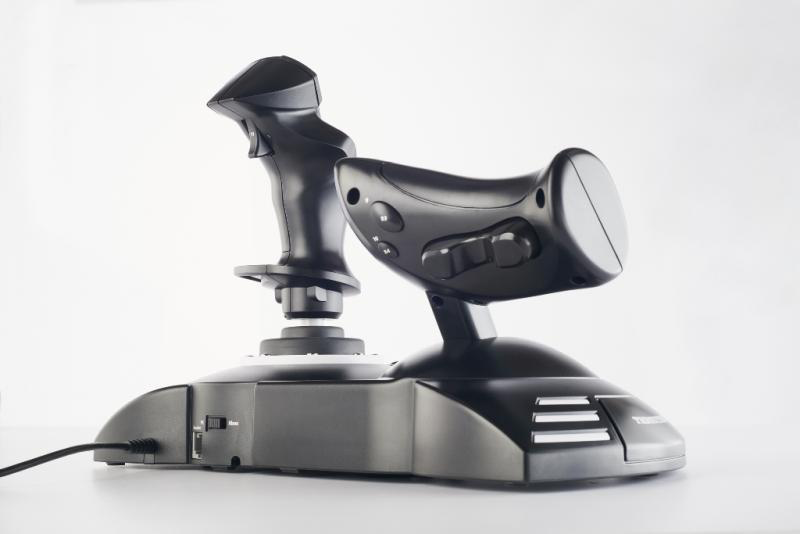 Zwarte flight simulator joystick. Basis met knoppen en een stuurknuppel.