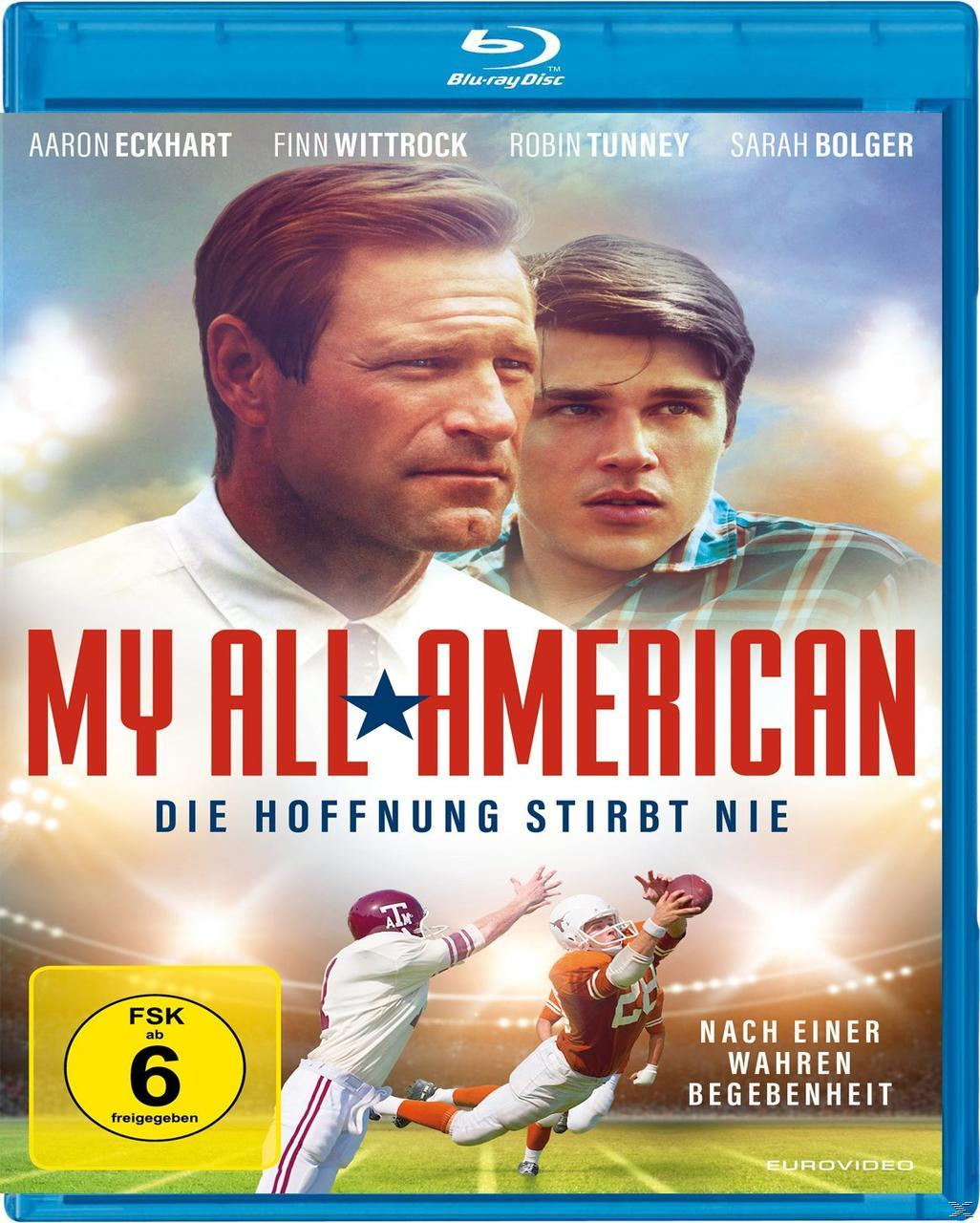 My All American Blu-ray-Cover. Zwei Footballspieler, einer in der Luft, mit Schauspielern auf dem Cover.