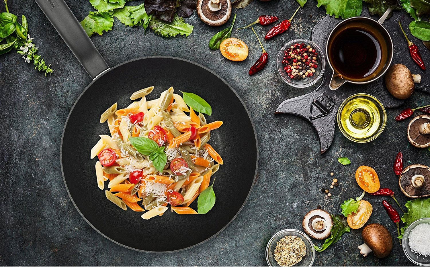 TEFAL C69519 Hard Titanium Plus Wok