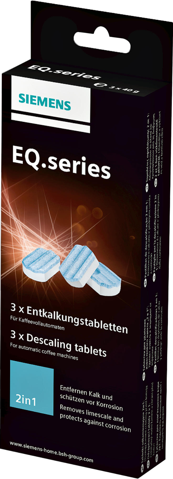 Eine schwarz-blaue Box mit drei Entkalkungstabletten, beschriftet mit "EQ.series" und "SIEMENS".