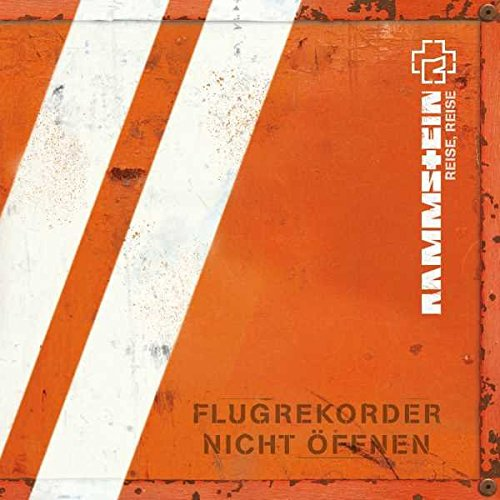 Een oranje metalen oppervlak met witte strepen en tekst. De tekst is in het Duits en luidt 'Flugrekorder nicht öffnen'.