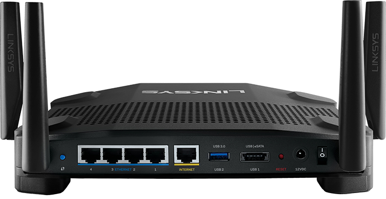 Fekete Linksys router, hátulnézet, portokkal, antennákkal és egy bekapcsológombbal.