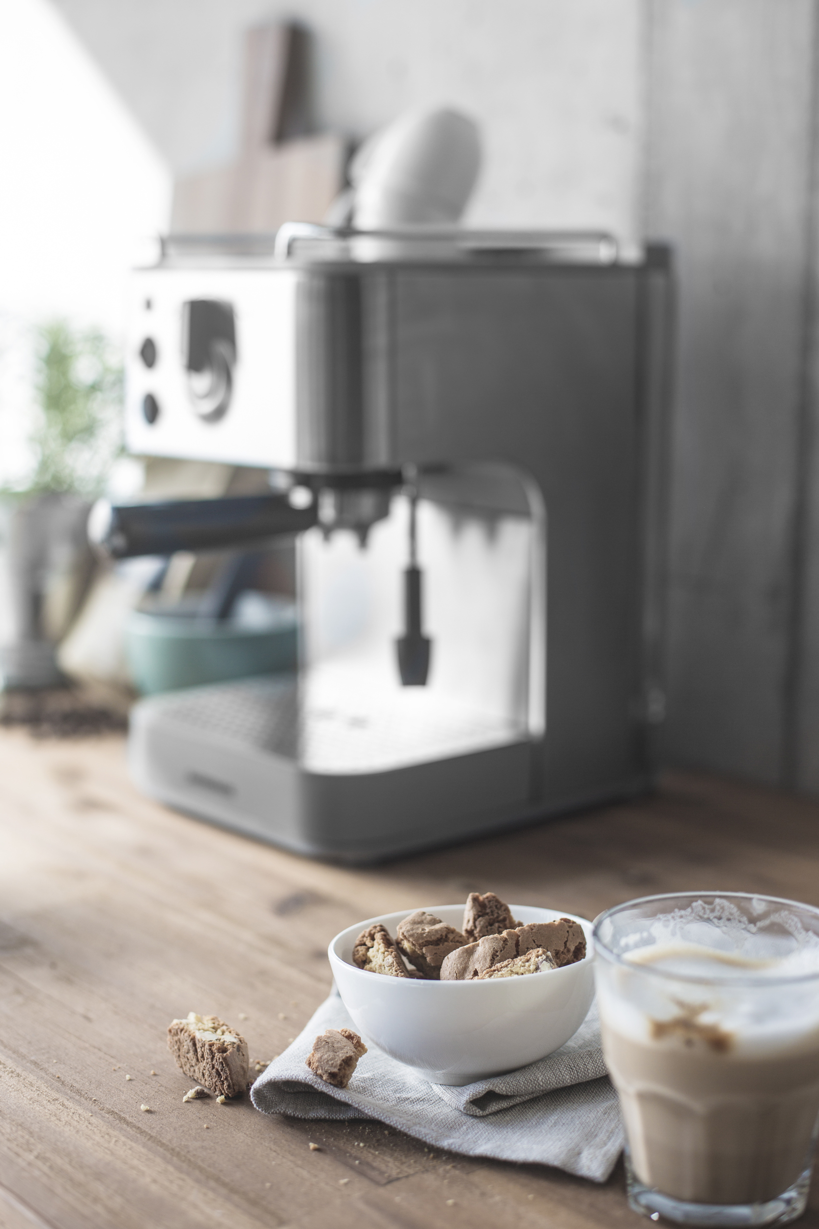 GASTROBACK 42606 Design Espresso Plus Espressomaschine Edelstahl/Silber