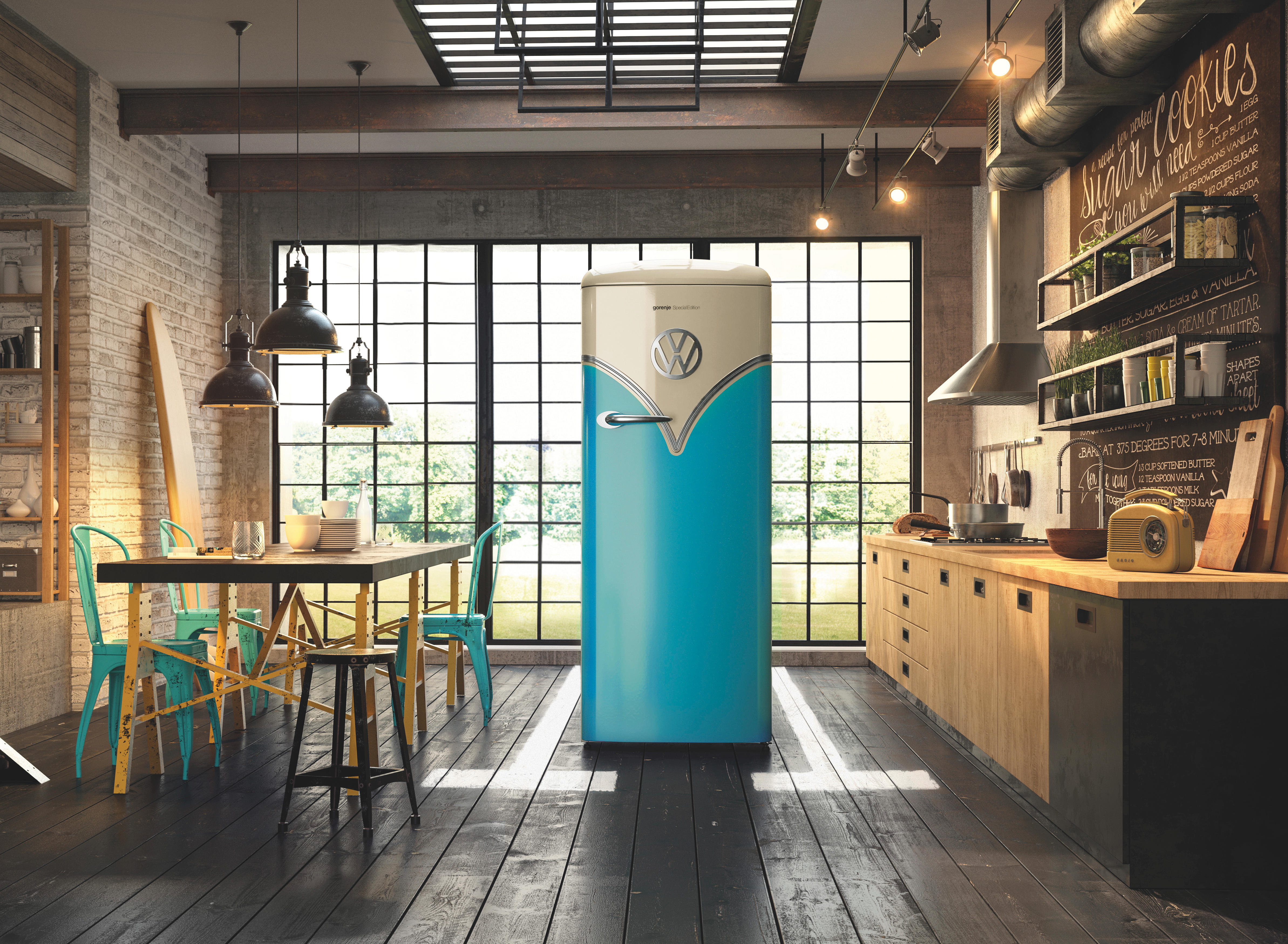 GORENJE OBRB 153 BL  VW-Bulli Retro  Kühlschrank (254 l, E, 1540 mm hoch, Baby Blau/Champagne)