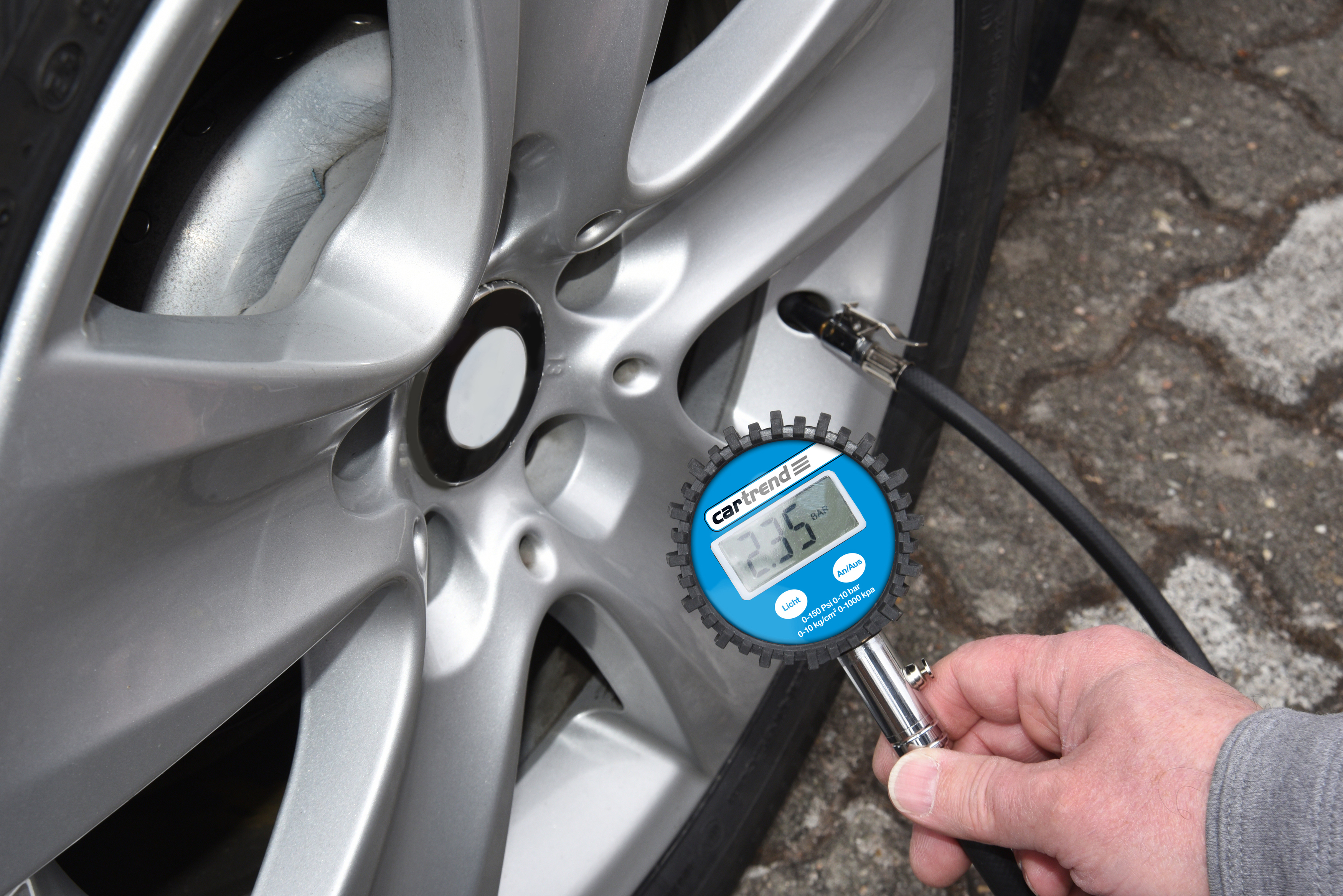 CARTREND 50238 Digitaler Reifendruckprüfer, Blau/Schwarz