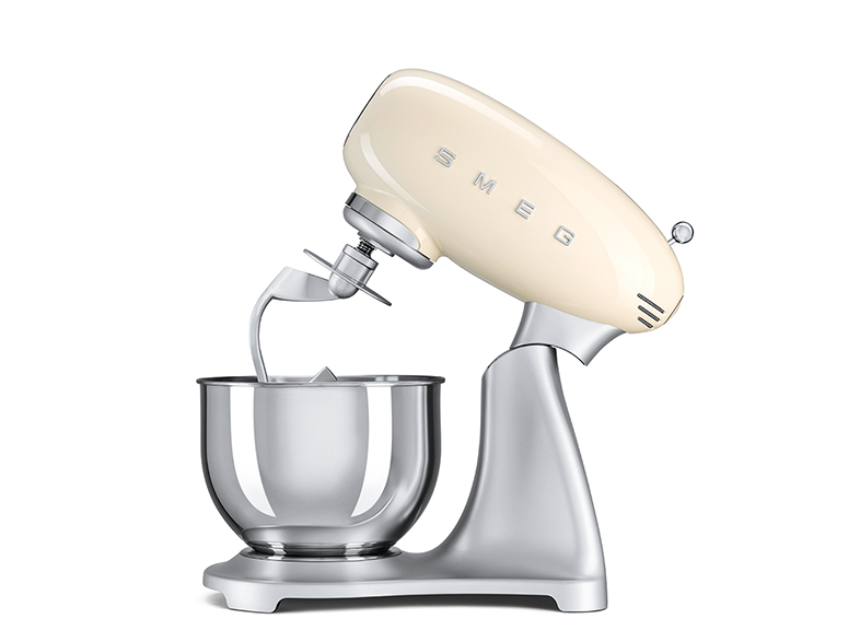 SMEG SMF01CREU Konyhai robotgép, Bézs