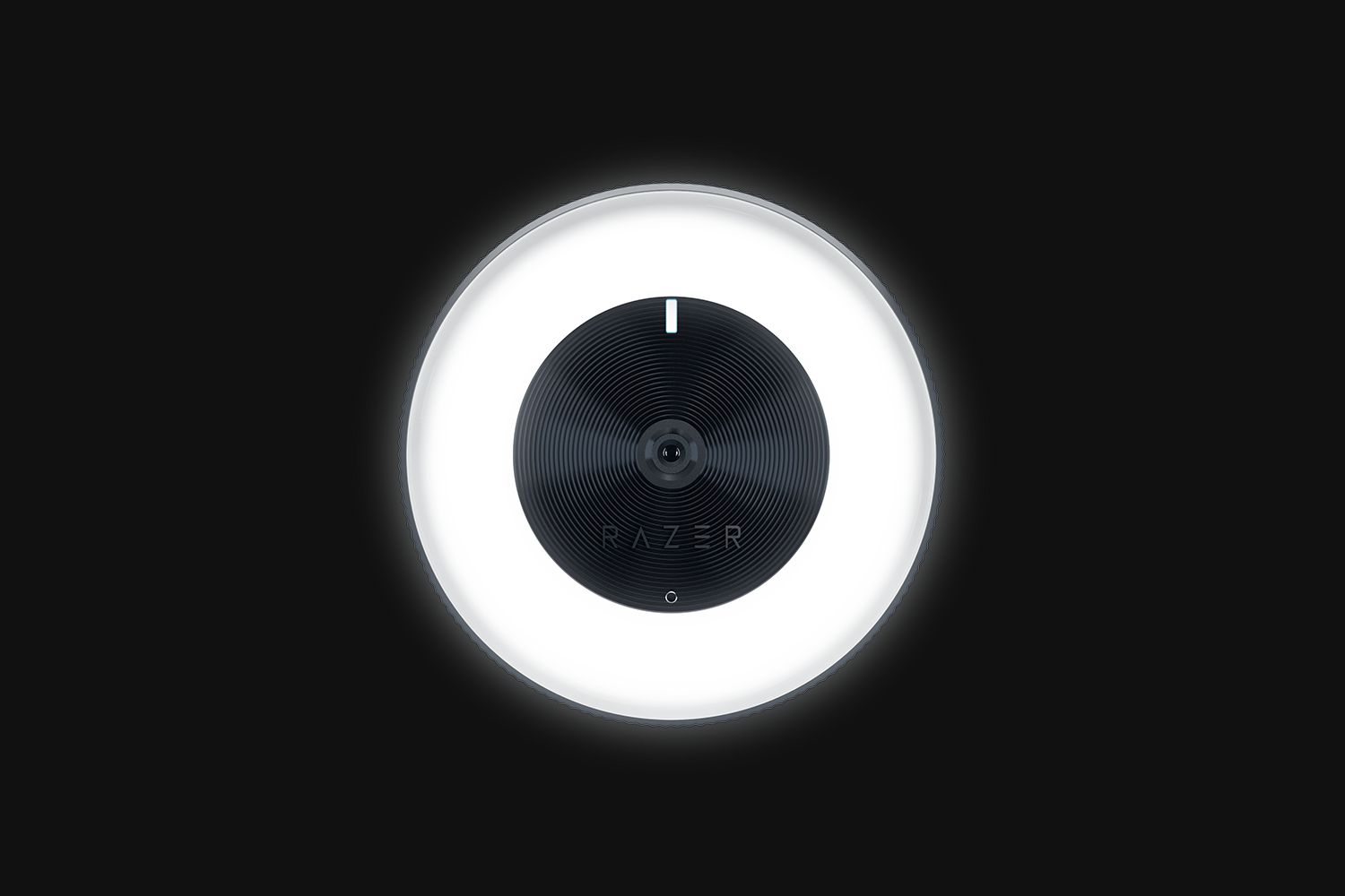 Ein Ringlicht mit Razer-Logo. Es hat ein zentrales Licht und einen weißen Außenring.