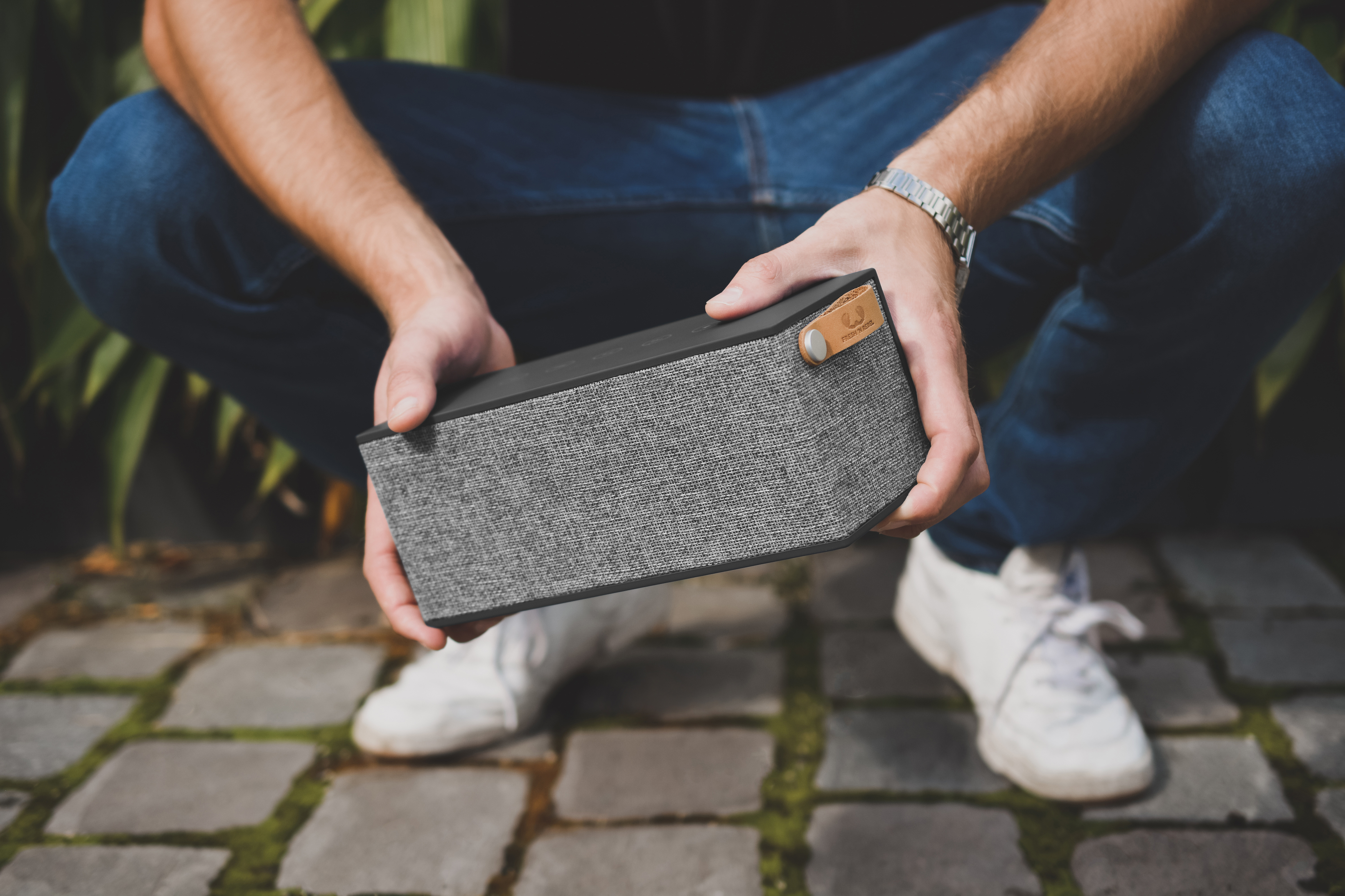 FRESH ‘N REBEL Rockbox Brick XL Bluetooth Lautsprecher, Concrete