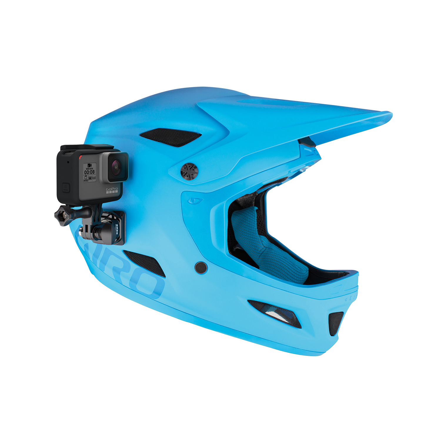 Ein blauer Giro Mountainbike-Helm mit montierter GoPro-Kamera, vor weißem Hintergrund.