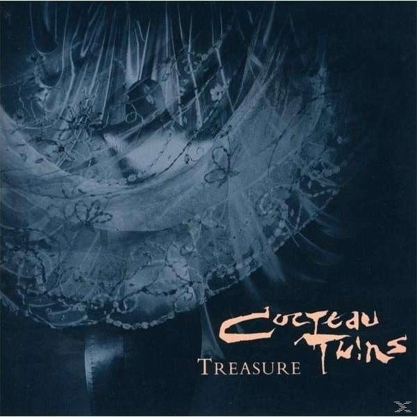 Albumcover: 'Treasure' von Cocteau Twins. Dunkelblauer Hintergrund, weiße Spitze und der Name der Band in stilisiertem Schriftzug.