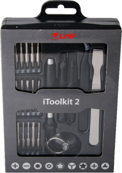 Trousse à outils avec divers tournevis et outils dans une boîte noire, bien organisée.