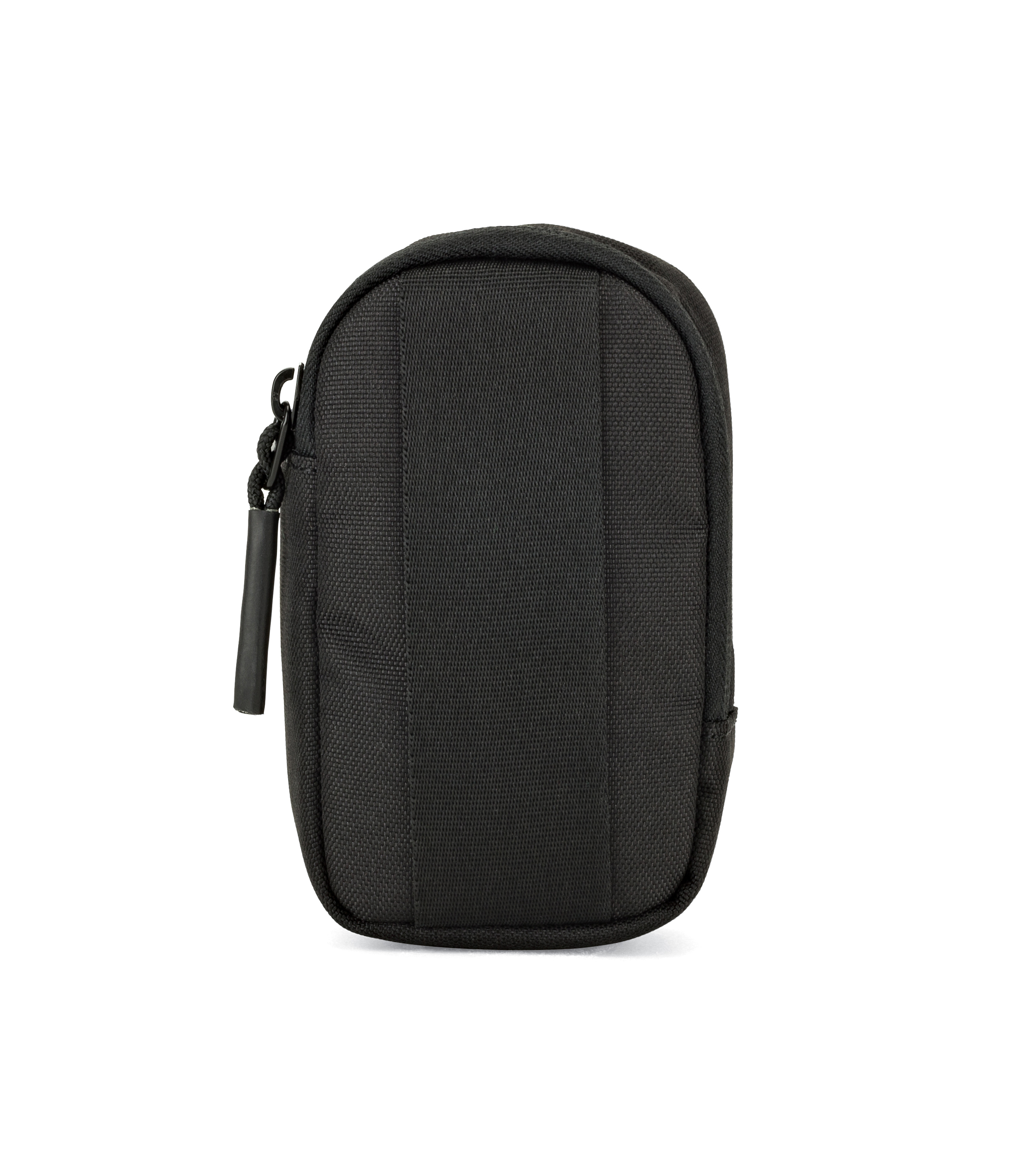 Ein schwarzes Etui mit Reißverschluss. Das Etui ist oval und hat einen kleinen Ziehgriff am Reißverschluss.