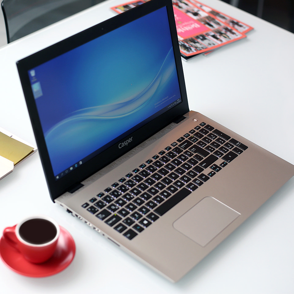 CASPER F650.8250 8145T S  i5 8250 18 1 TB 128 SDD 940MX Windows 10 Laptop