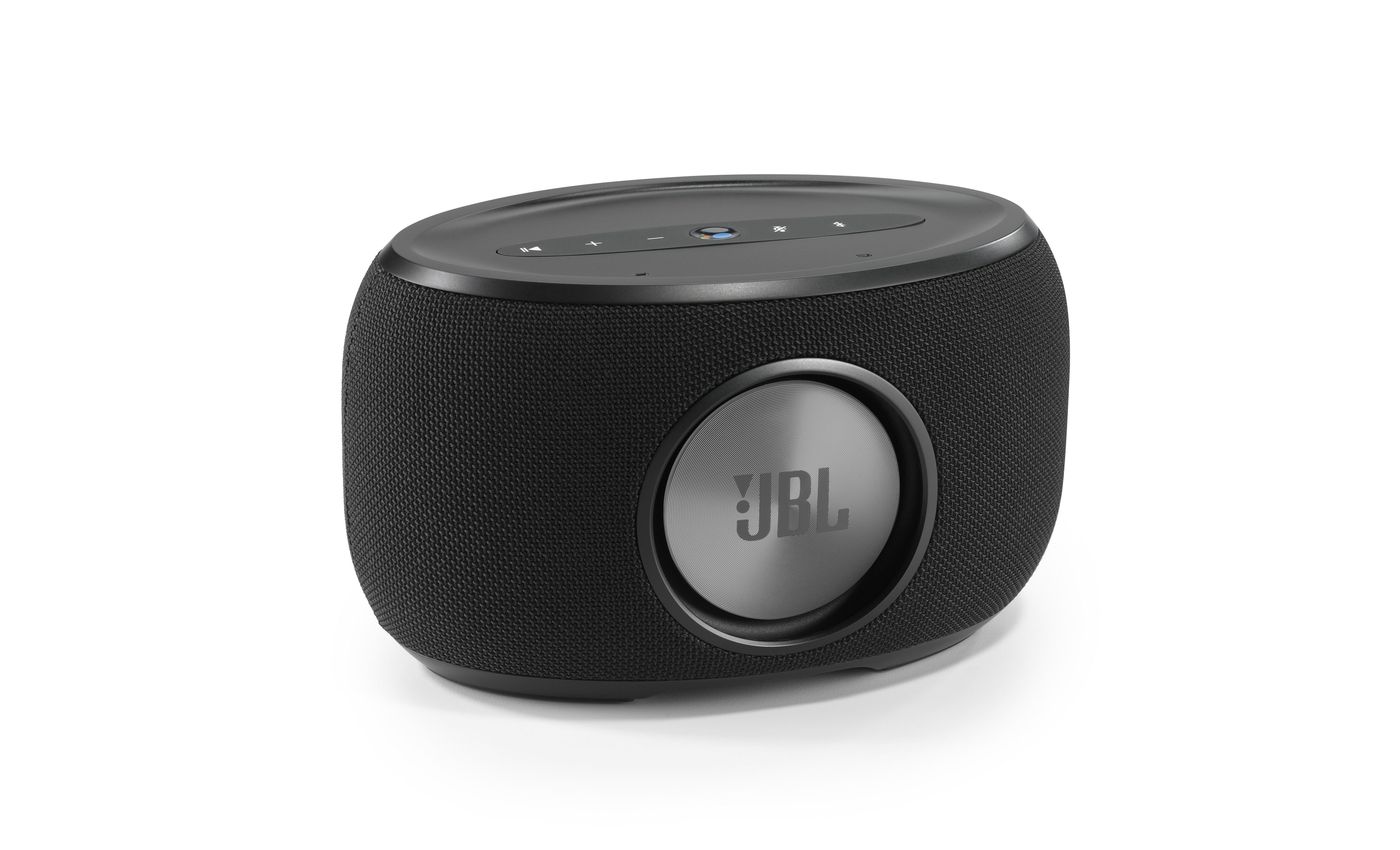 Schwarzer JBL-Lautsprecher mit Stoffgitter und silbernem JBL-Logo auf weißem Grund.