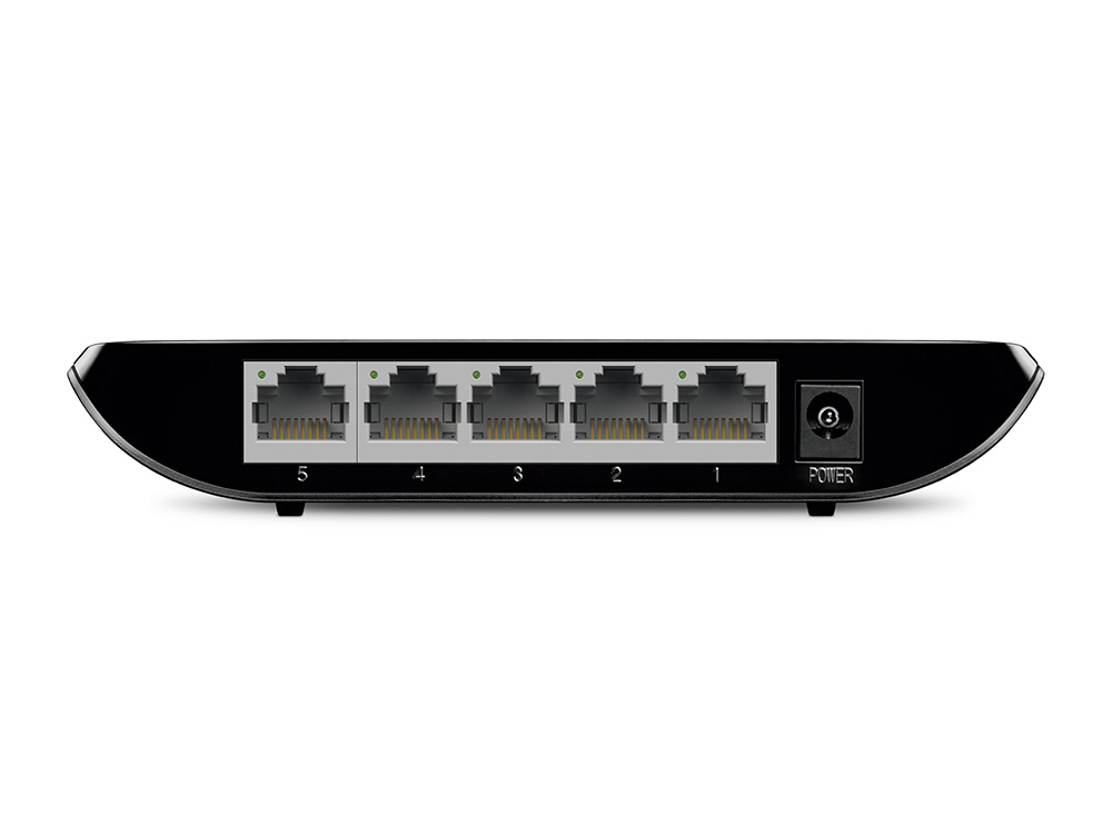 Ein schwarzer Netzwerk-Switch mit fünf Anschlüssen, beschriftet 1-5, und einem Stromanschluss.