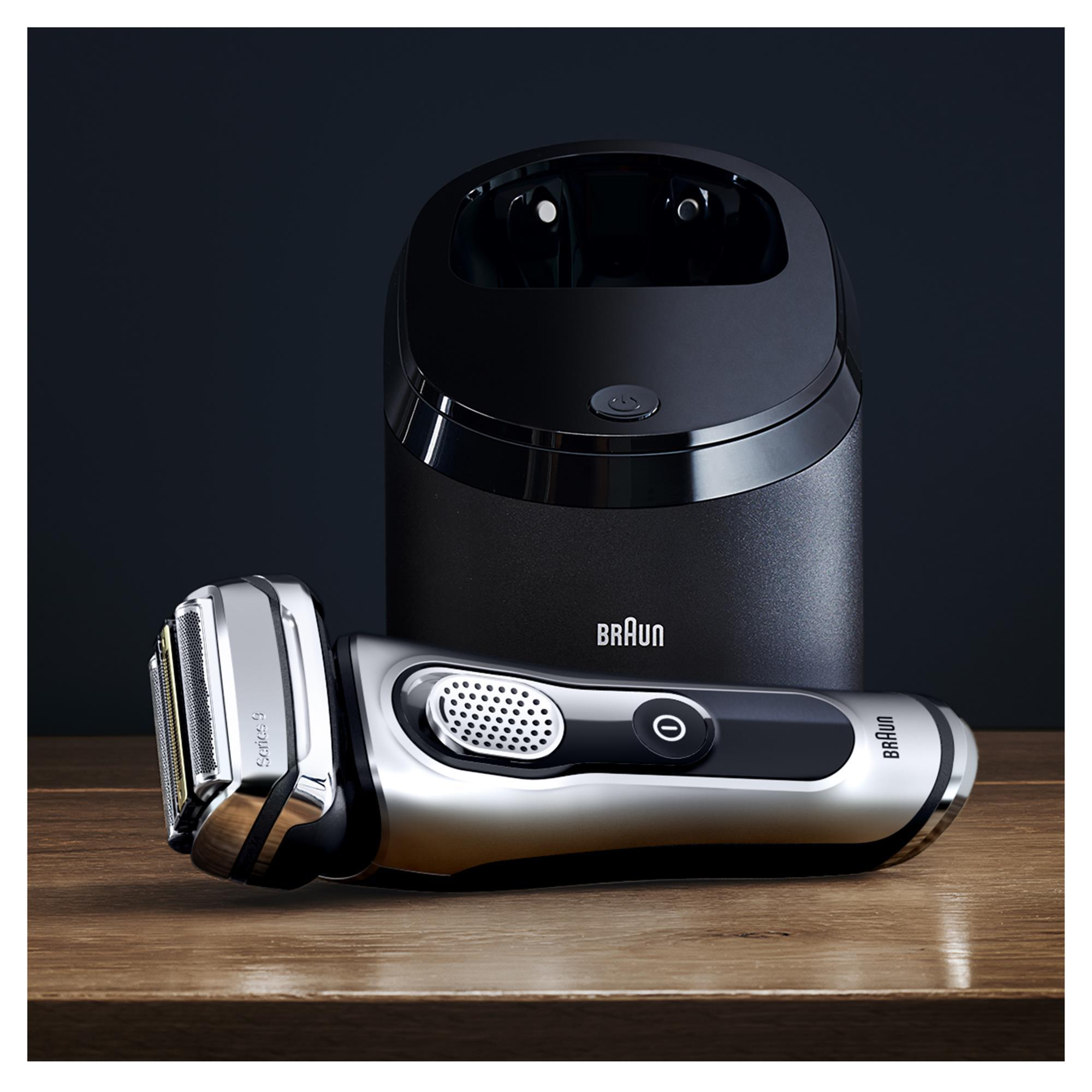 BRAUN Braun Series 9  Rasierer Silber (SyncroSonic™ Technologie, Reinigungsstation: Ja)