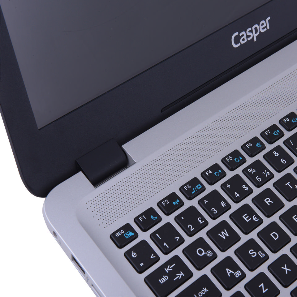 CASPER C650.8250U-4T40T-S i5-8250U/4/1/2-GT940MX Laptop