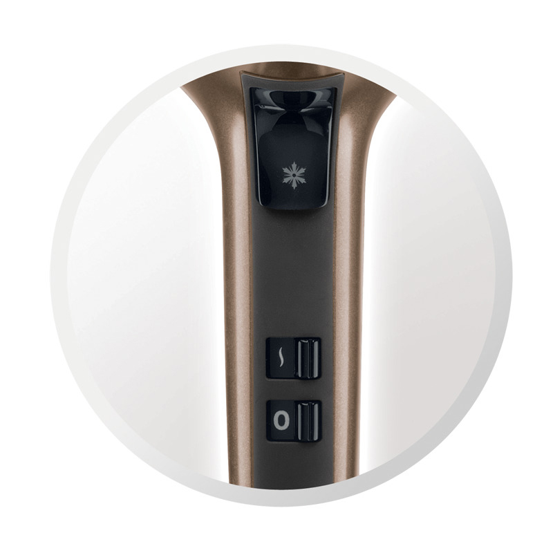Close-up van de handgreep van een haarstylingtool, met knoppen voor temperatuur en koele lucht.