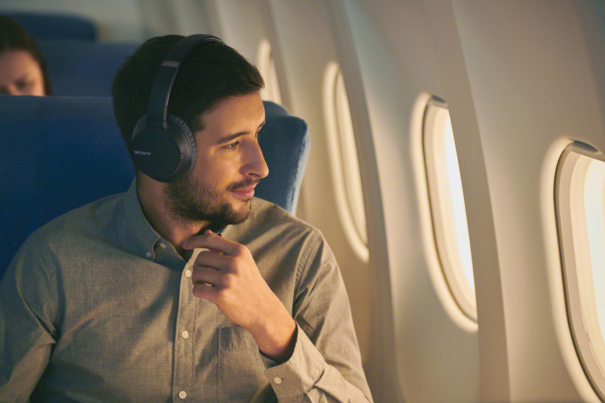 SONY WH-CH700NB - Bluetooth Kopfhörer (Over-ear, Schwarz)