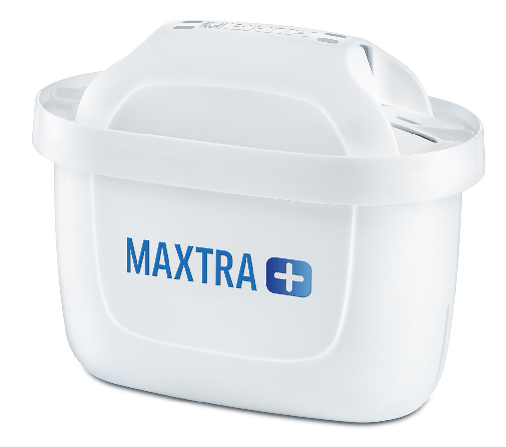 Weisse Wasserfilterkartusche, beschriftet 'MAXTRA +', mit blauem Pluszeichen. Einfaches Design, klare Linien.