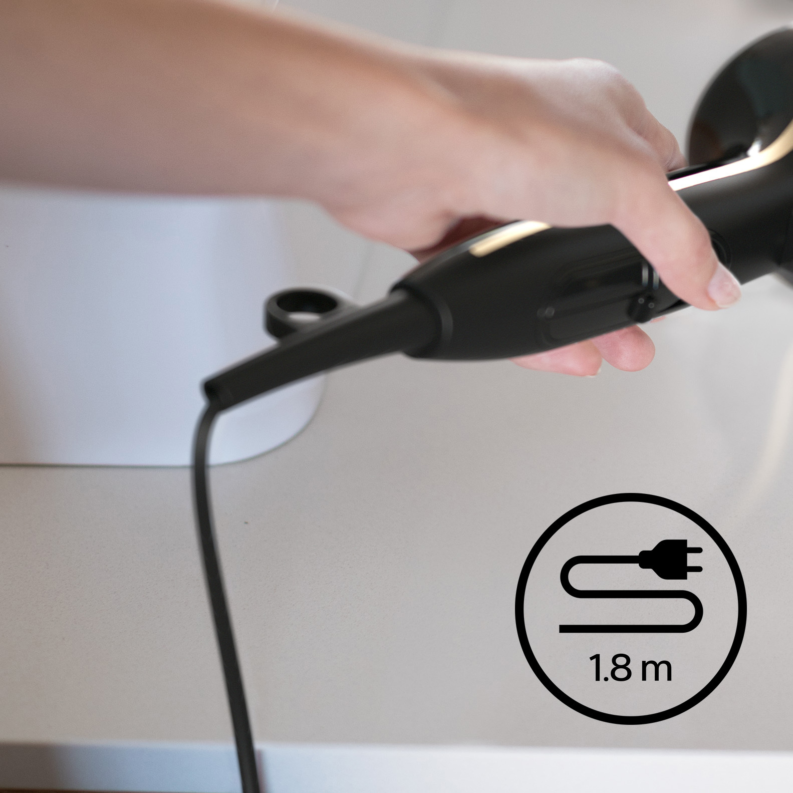 PHILIPS HP8232/20 Haartrockner Schwarz/Weiß matt (2200 Watt)