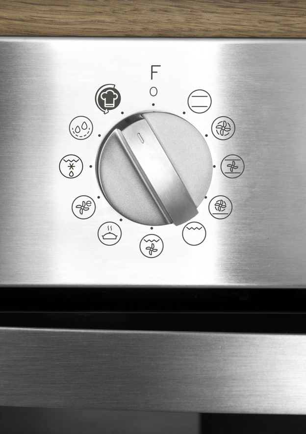 Backofen-Bedienfeld mit Drehknopf und Symbolen für verschiedene Kochmodi.