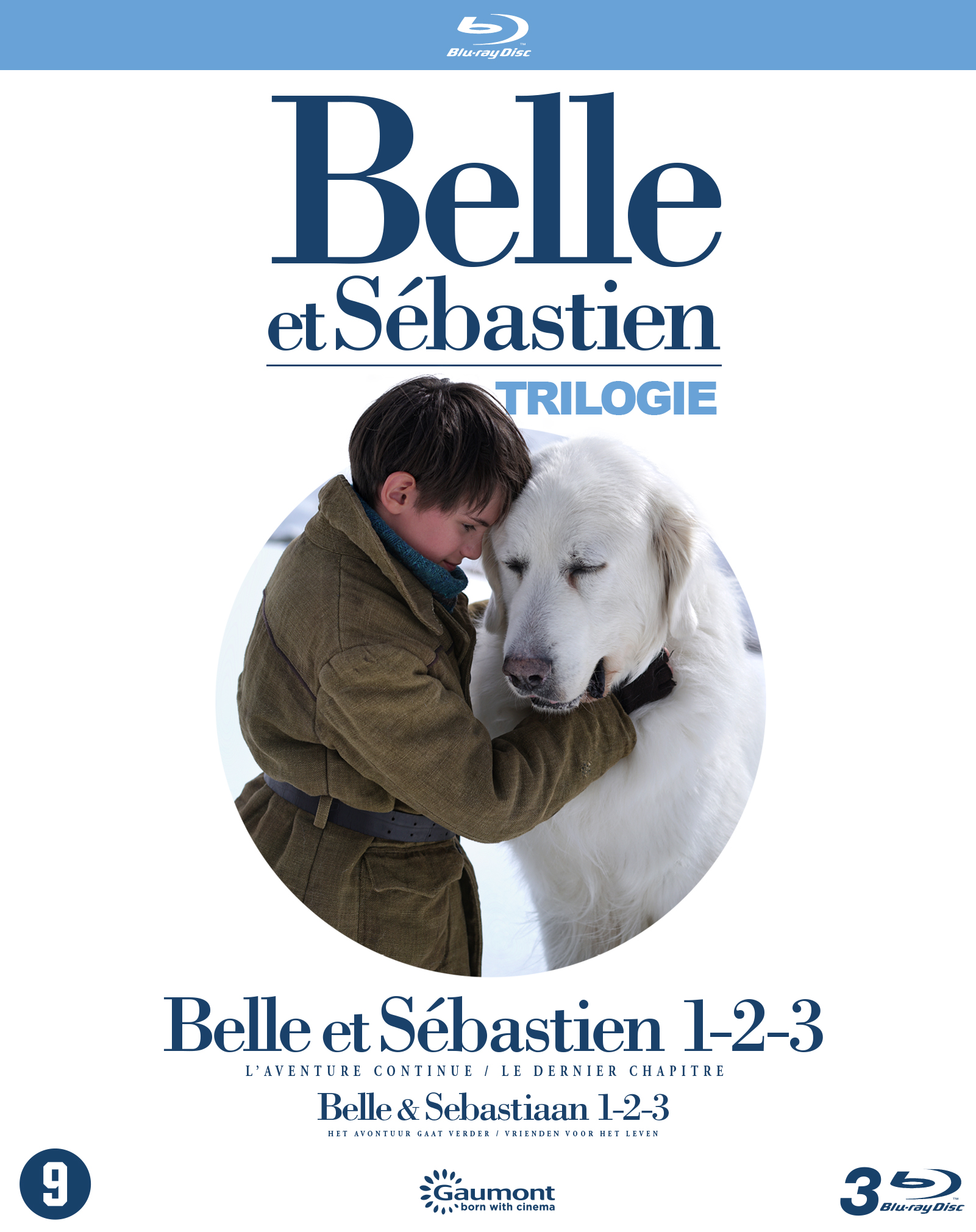 DVD-hoes met een jongen die een hond in de sneeuw omhelst, met een Blu-ray-schijf label.