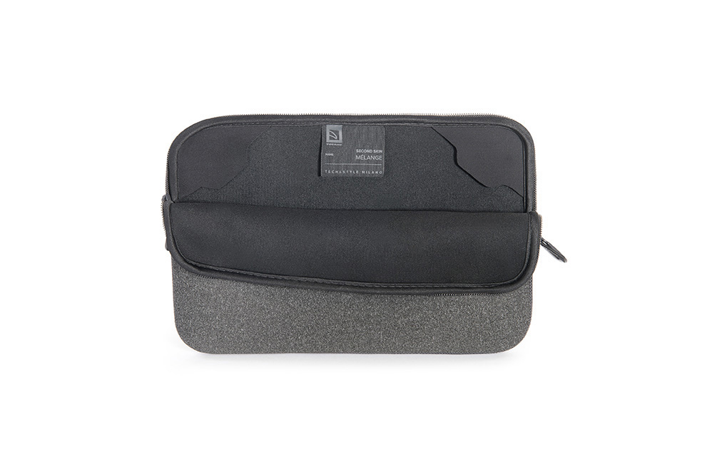 Una custodia per laptop, aperta, che mostra l'interno, con una combinazione di colori nero e grigio.