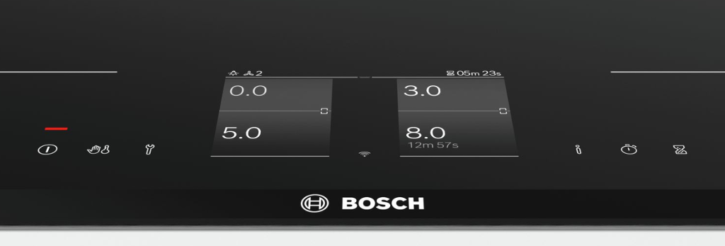 Fekete indukciós főzőlap digitális kijelzővel. Bosch logó alul.