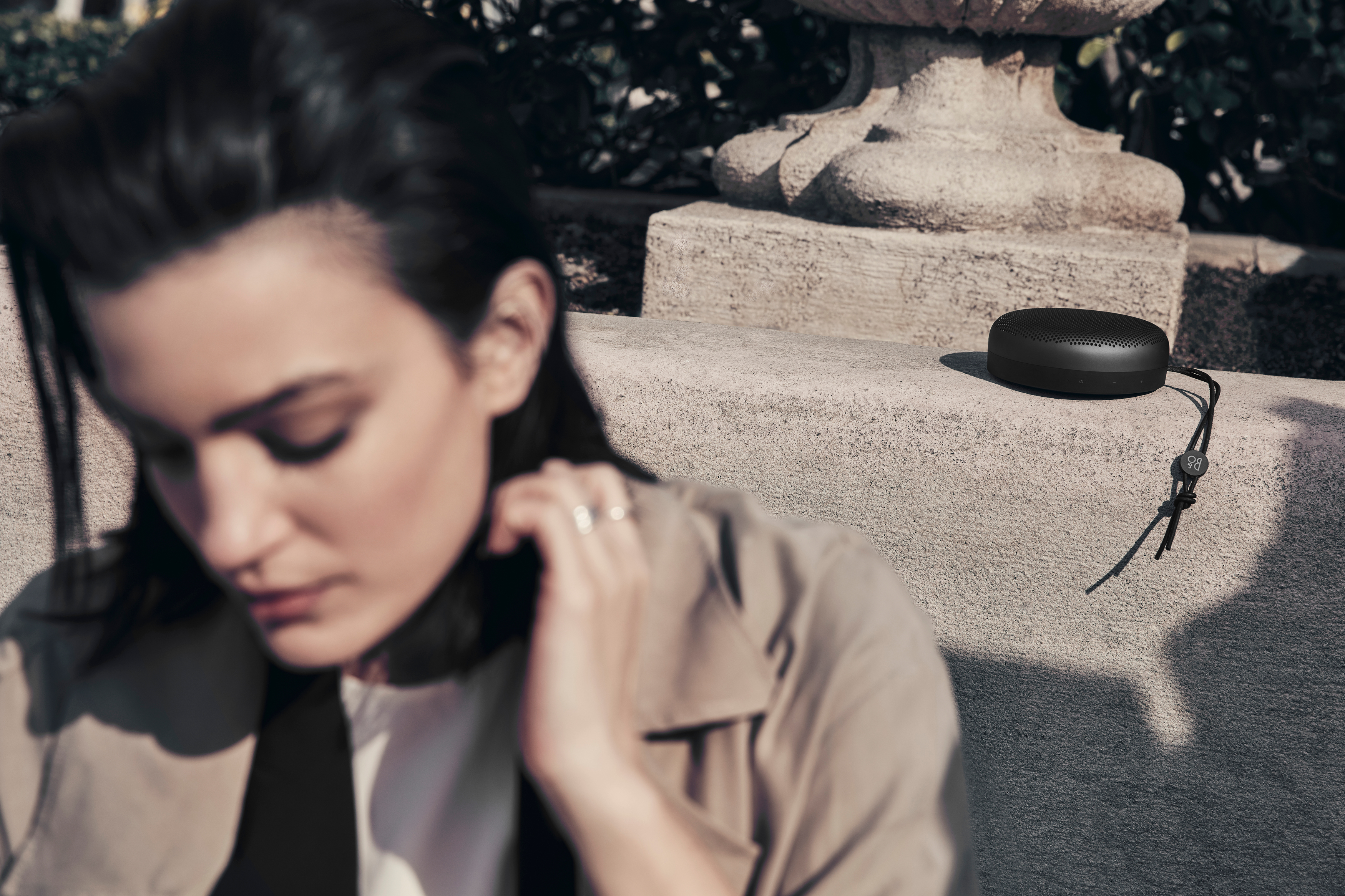B&O PLAY Beoplay A1 Bluetooth Lautsprecher, Schwarz