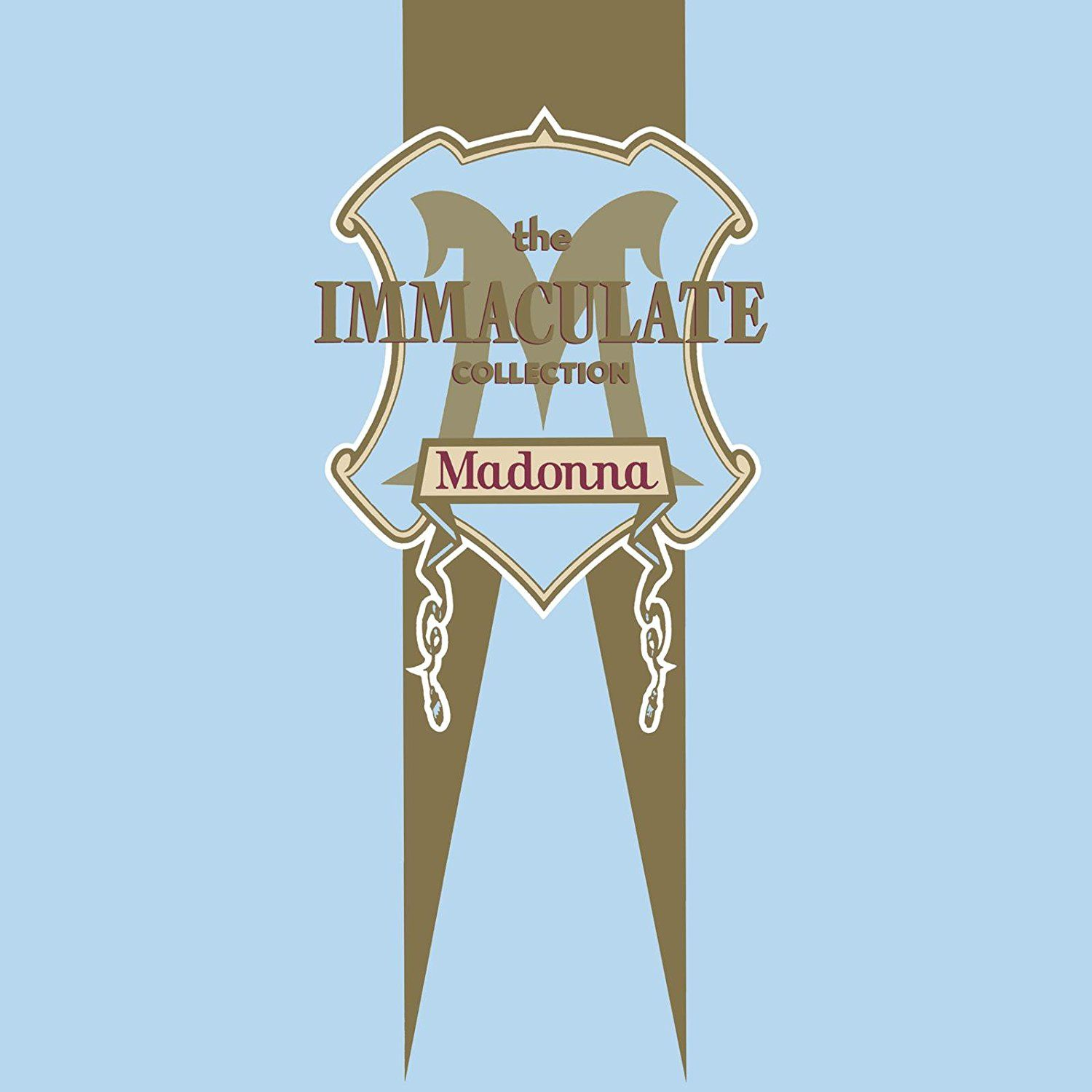 Pochette d'album avec 'The Immaculate Collection' et 'Madonna' en forme de bouclier sur fond bleu clair.