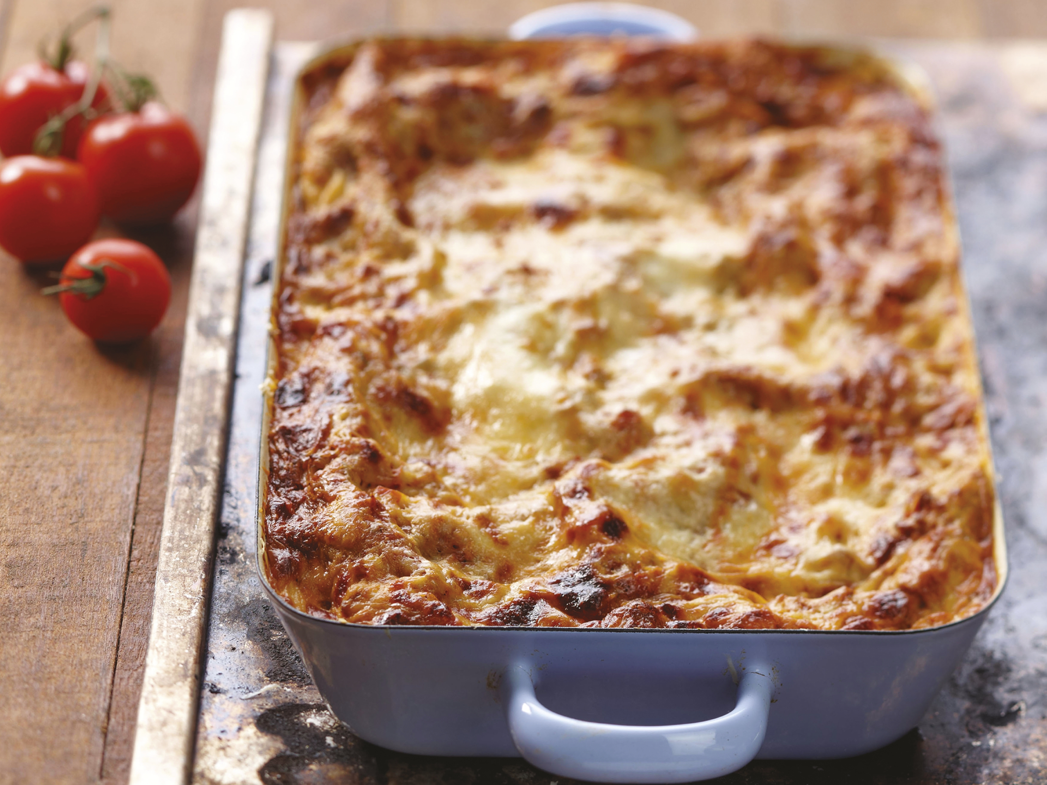 PHILIPS Pastamaker HR2358/12 für frische selbstgemachte Pasta in 10 Minuten, 8 Formen, Wiegefunktion