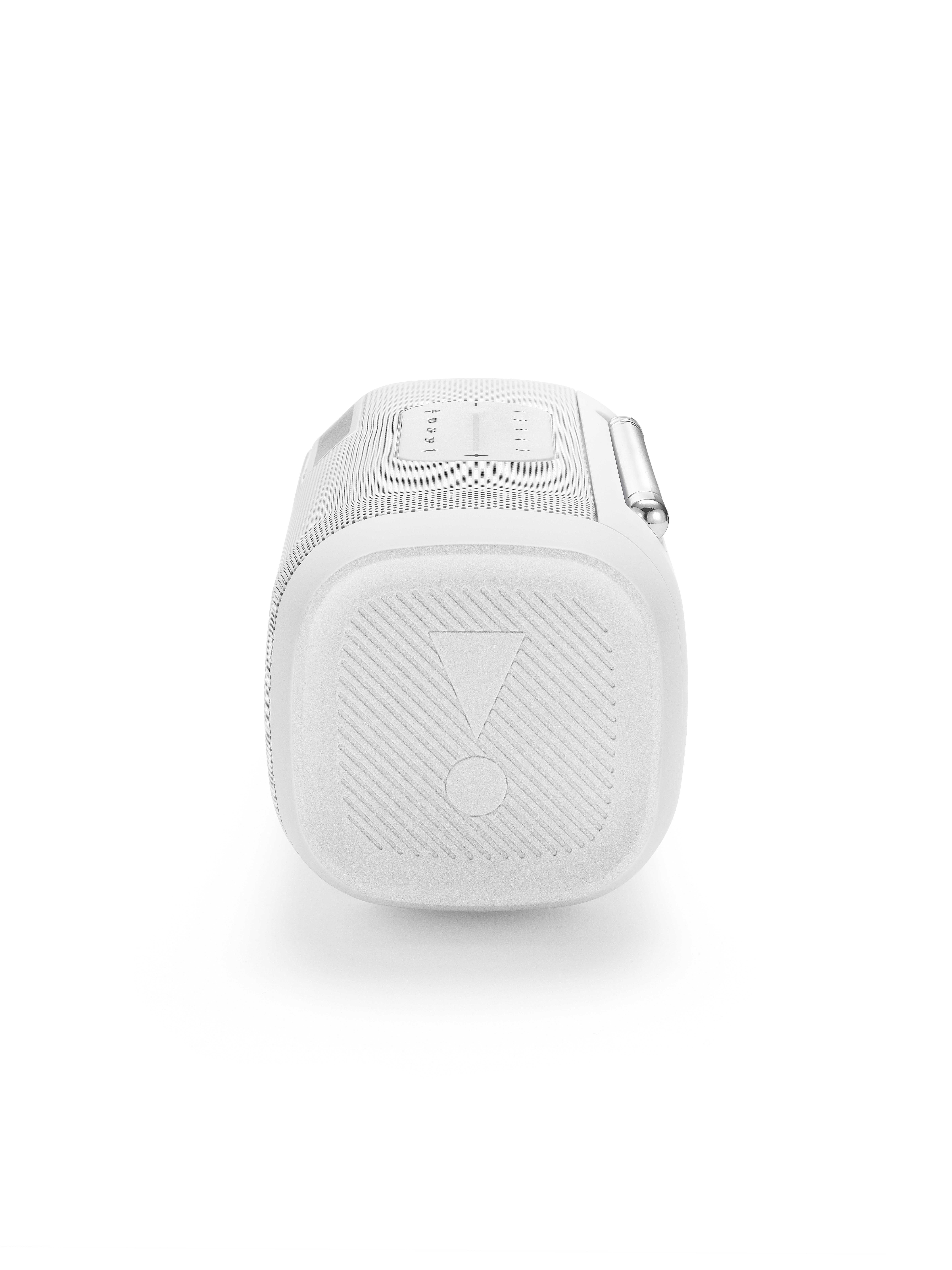 Weißer, rechteckiger Bluetooth-Lautsprecher. Abgerundete Ecken. JBL-Logo auf der Vorderseite. Antenne oben.